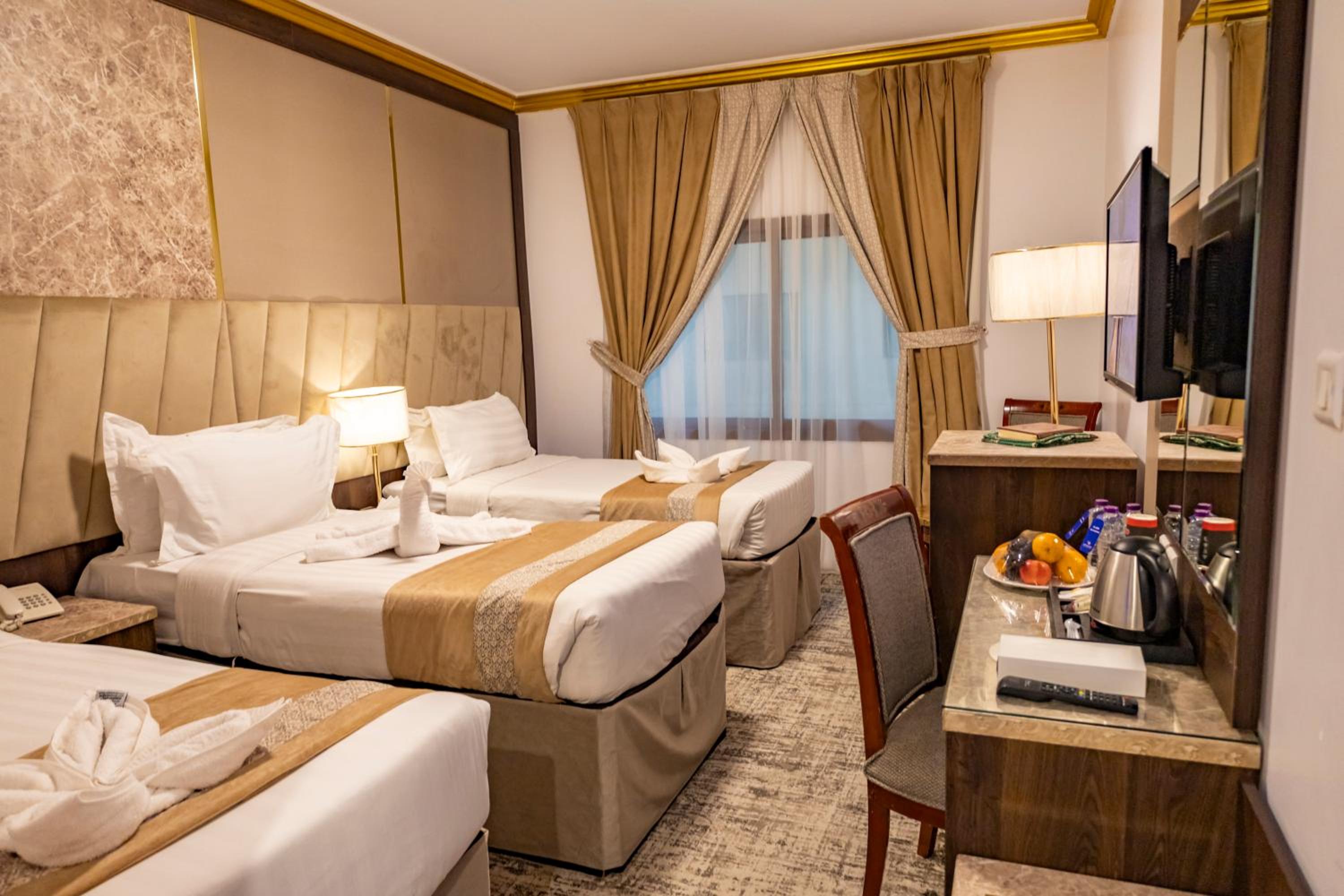 Standard Triple Room - Photo 5