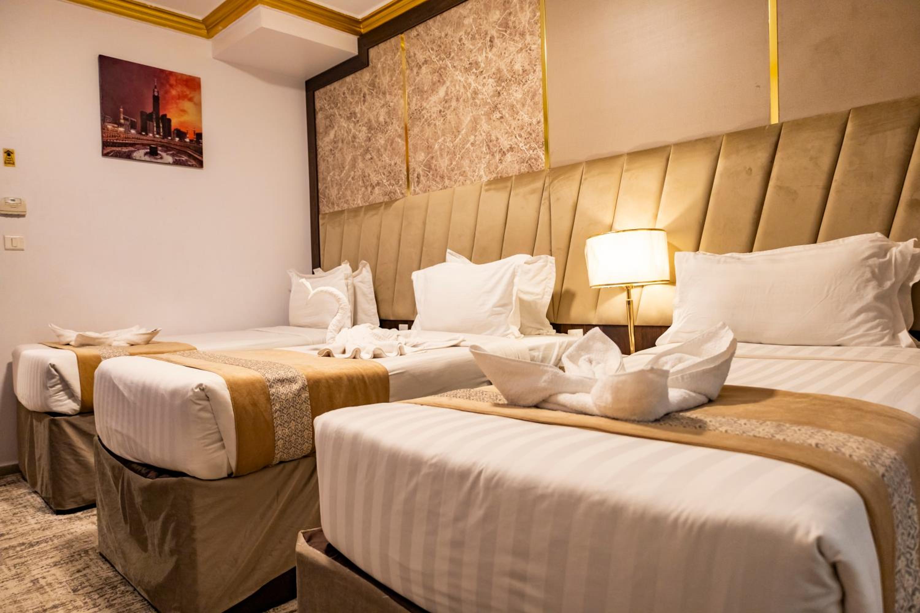 Standard Triple Room - Photo 25