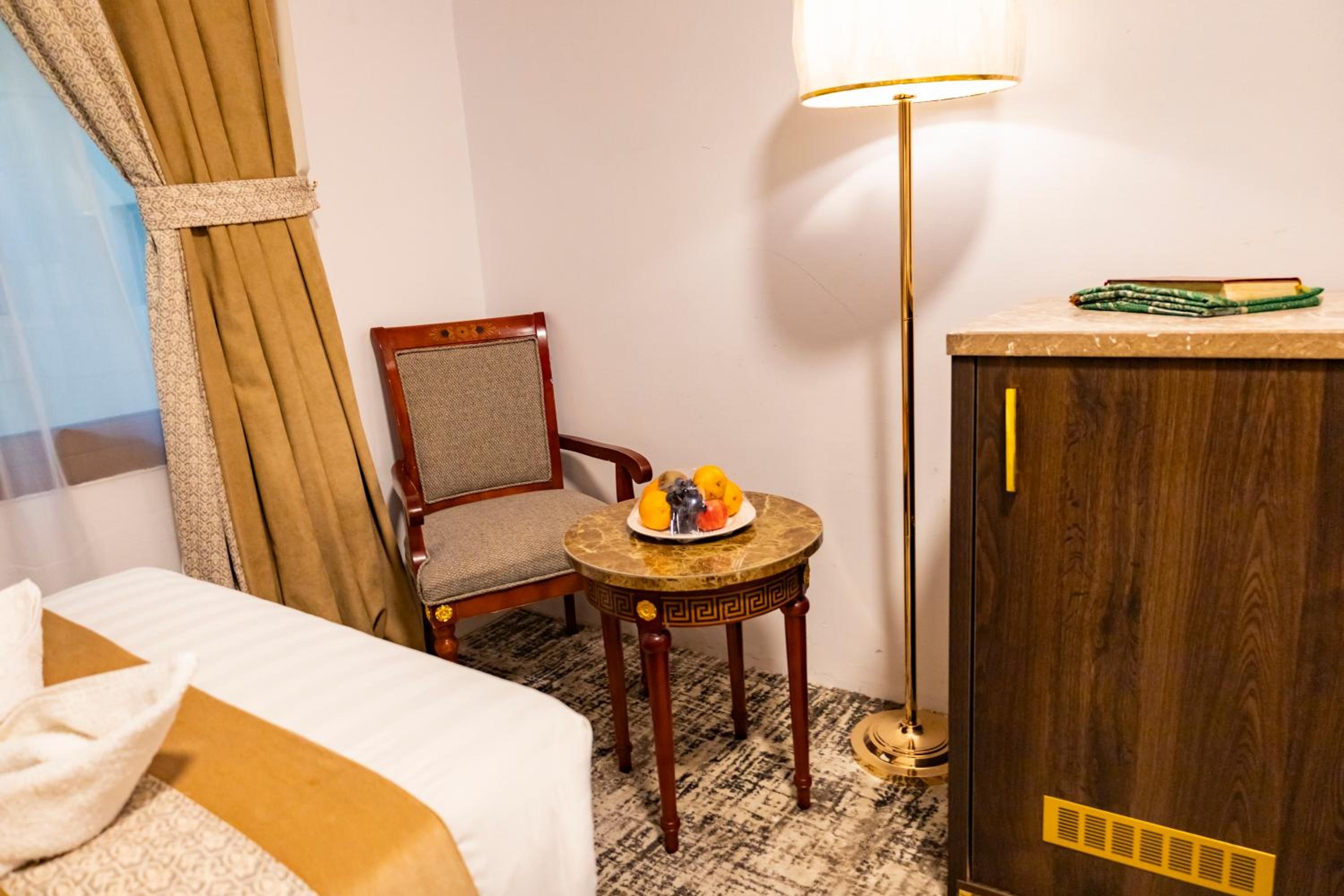 Standard Triple Room - Photo 26