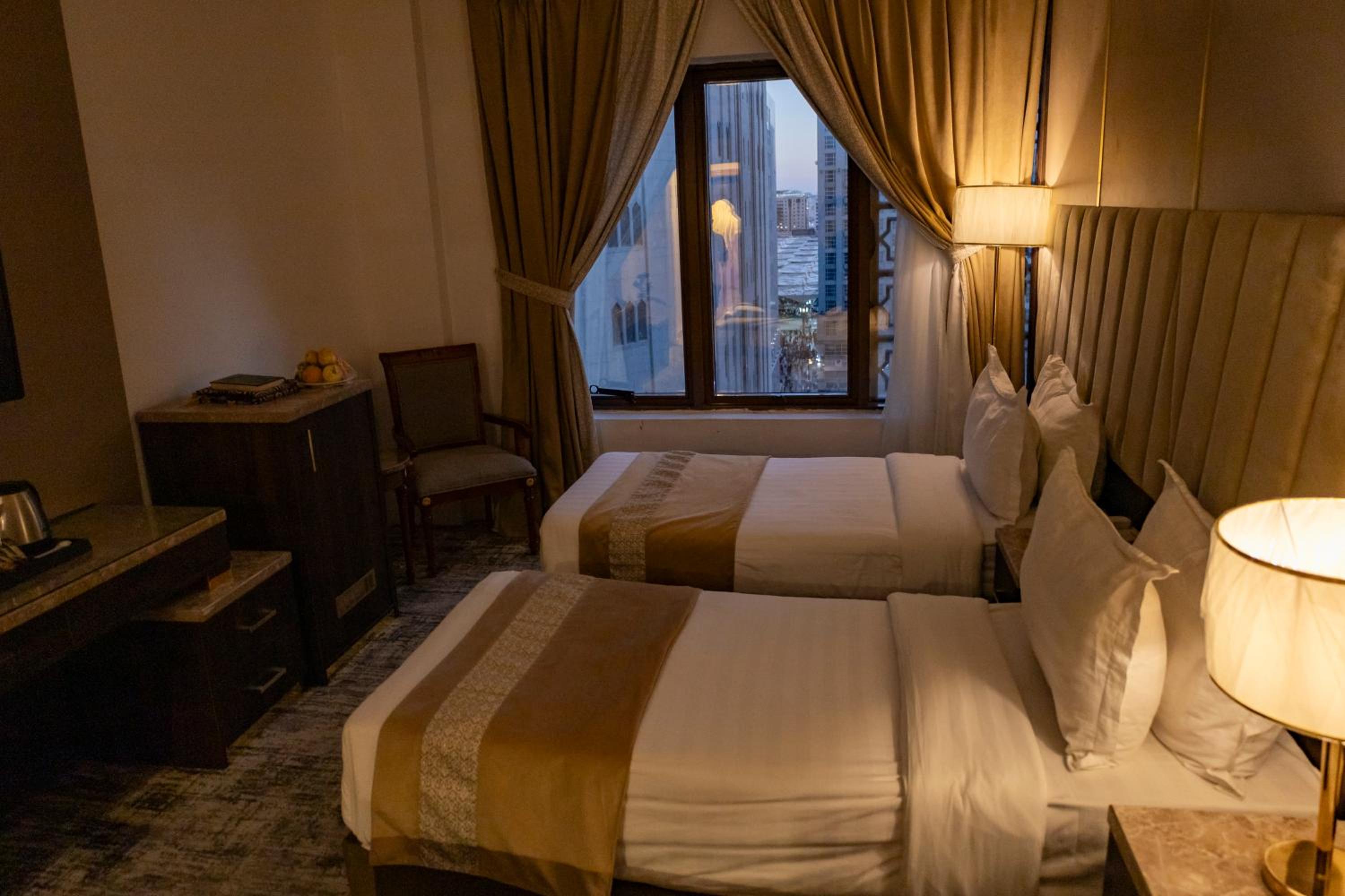 Standard Twin Room - Photo 29