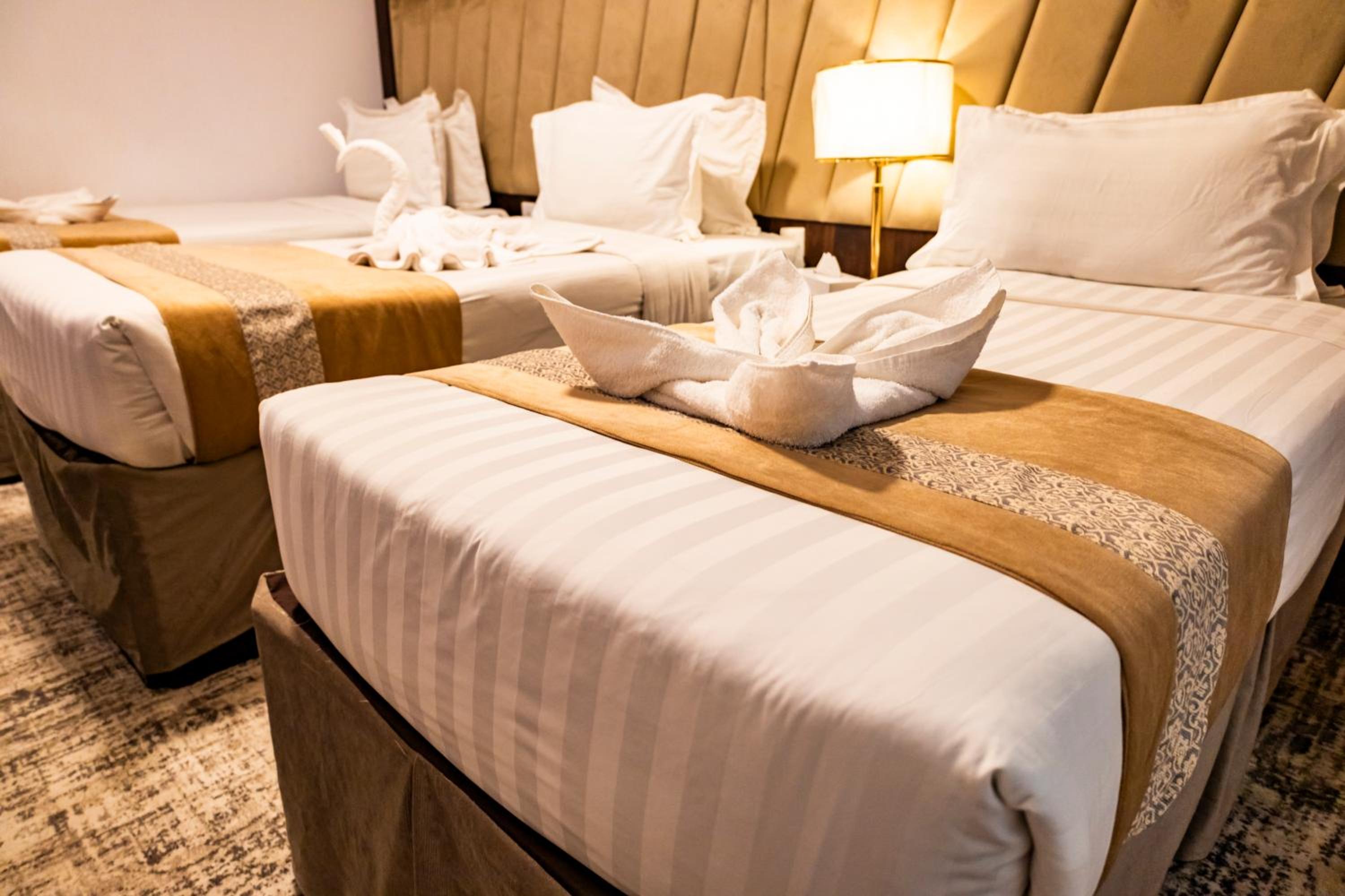 Standard Triple Room - Photo 7