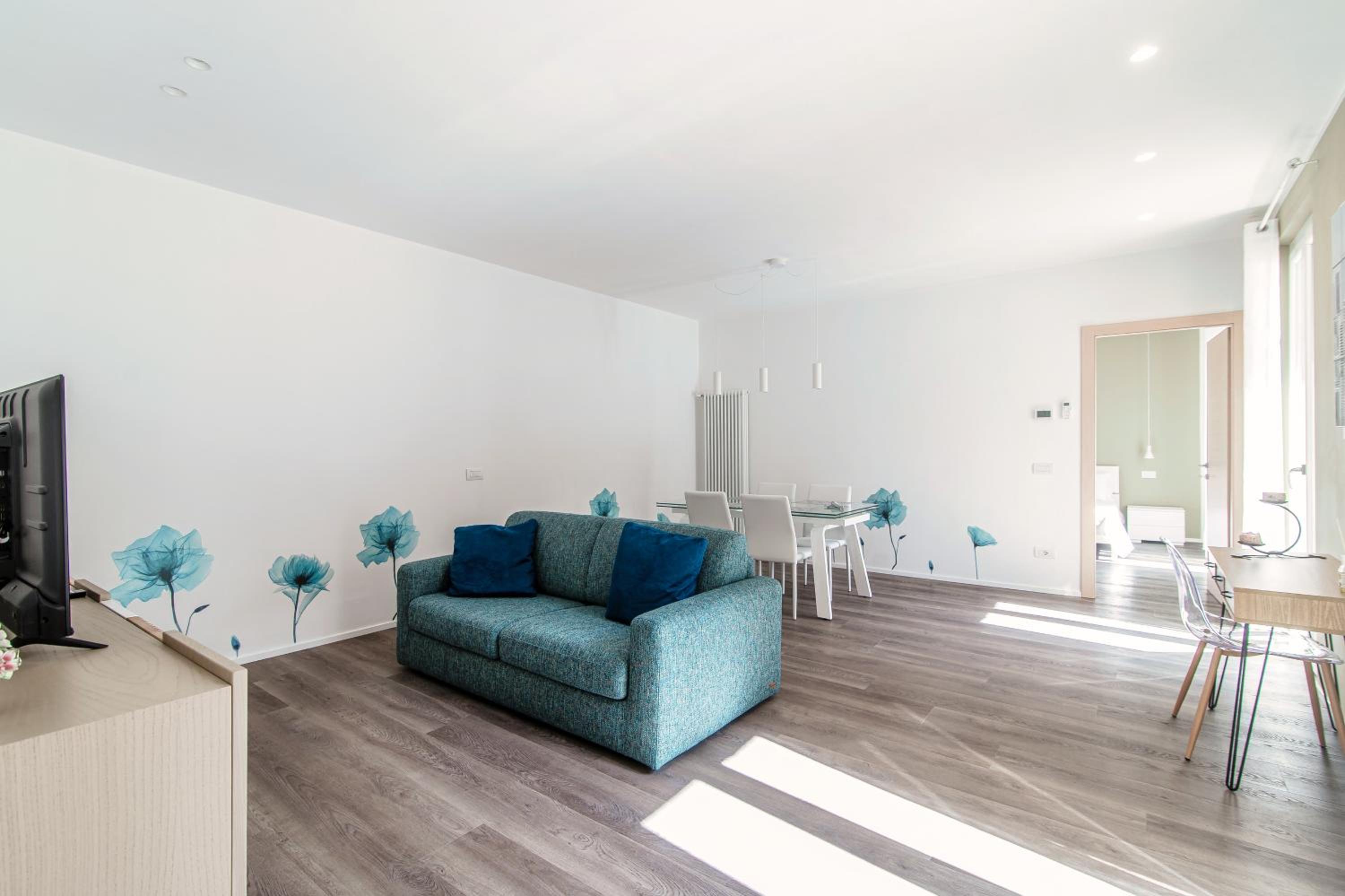 One-Bedroom Apartment with Terrace