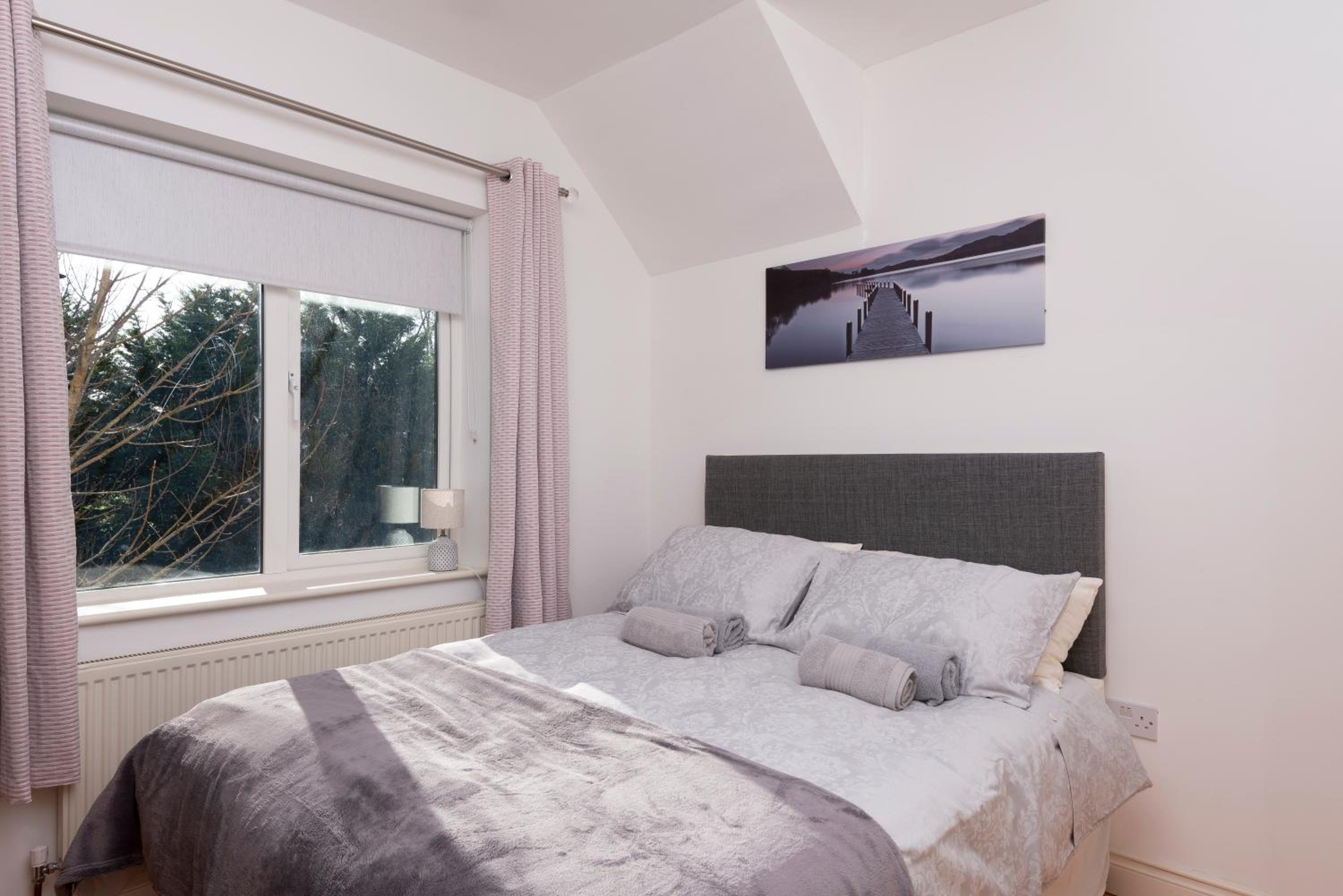 Three-Bedroom House photo 1