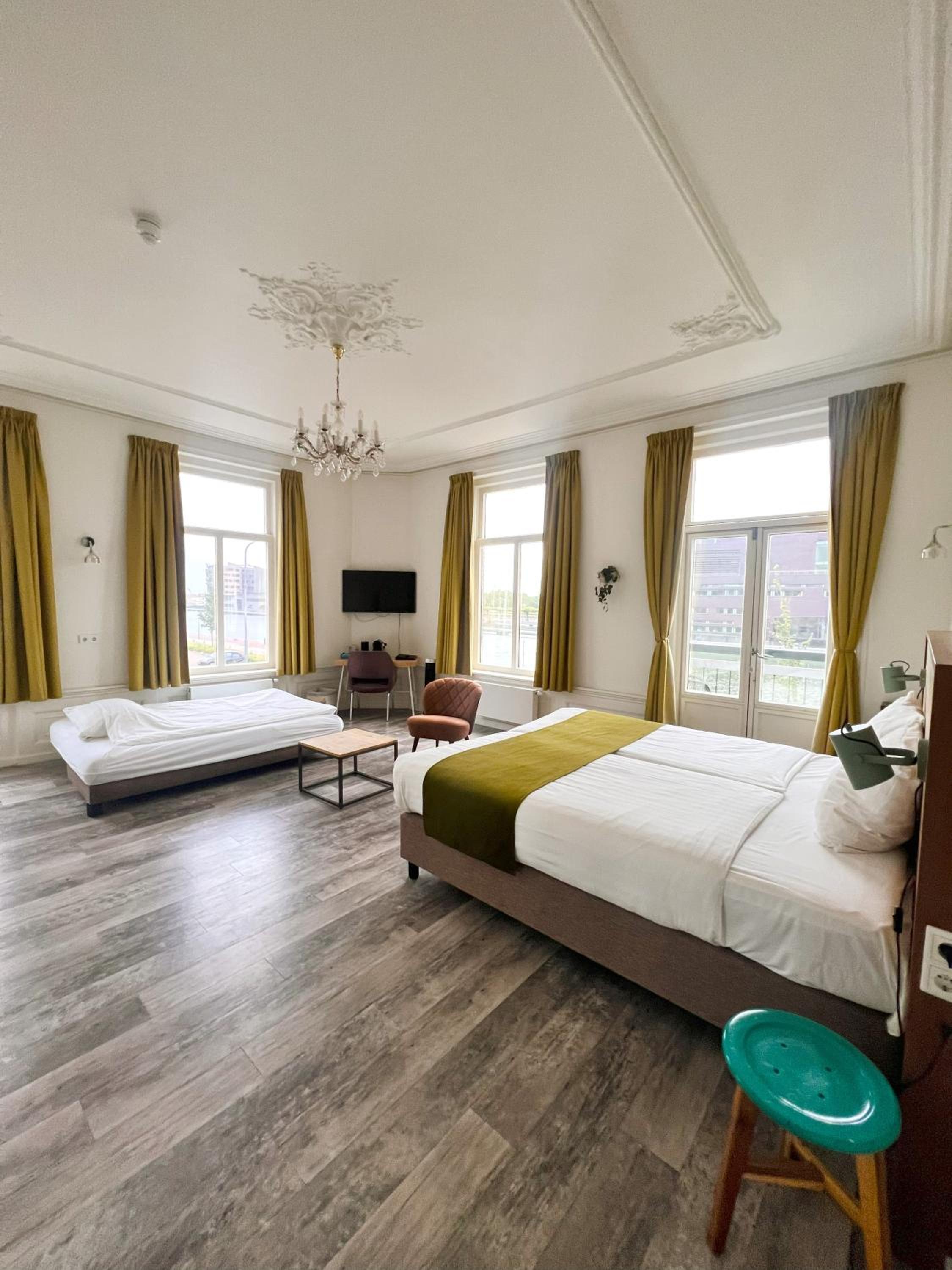 Superior Double Room with Balcony photo 2