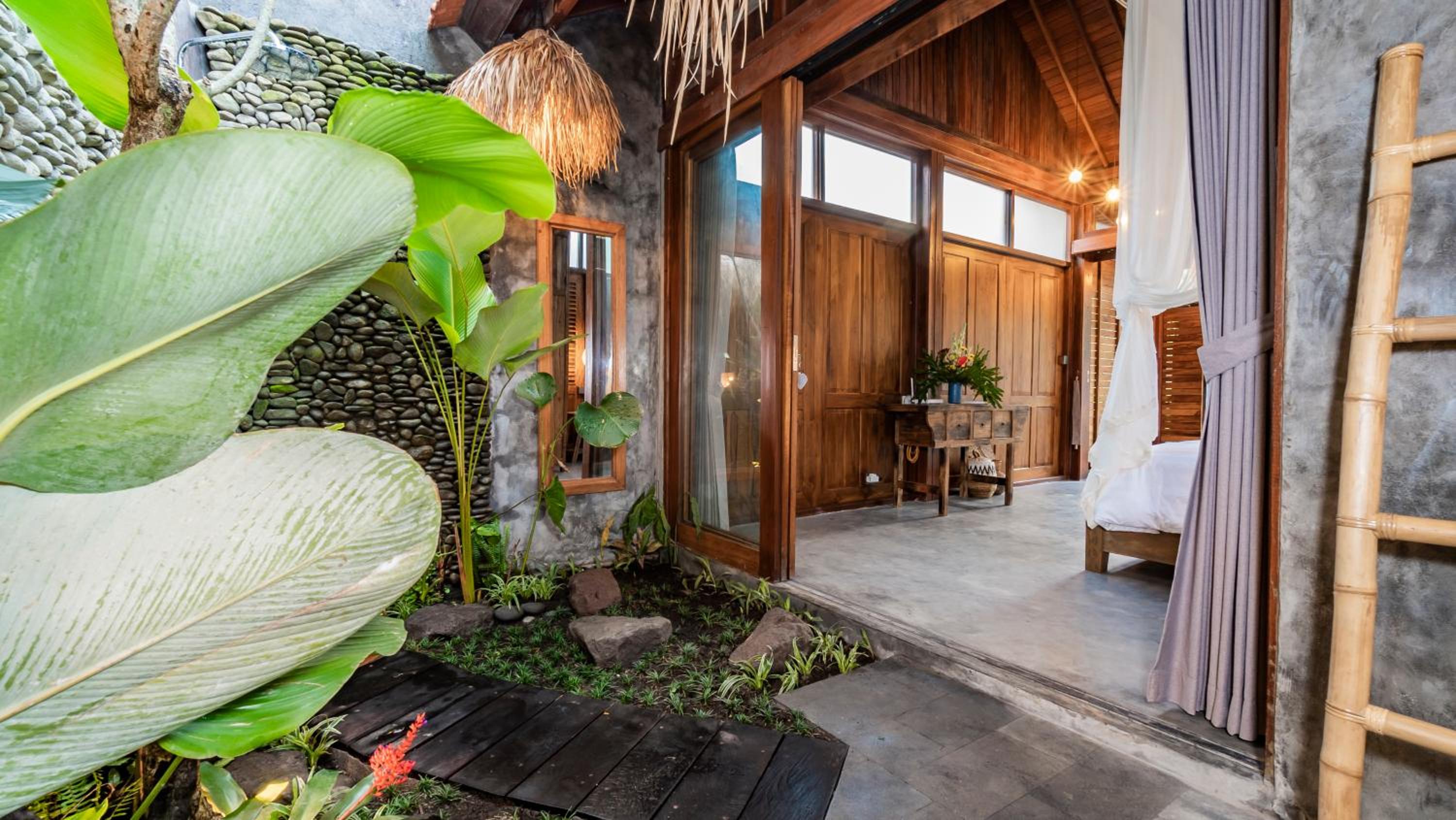 Superior Chalet - Photo 1
