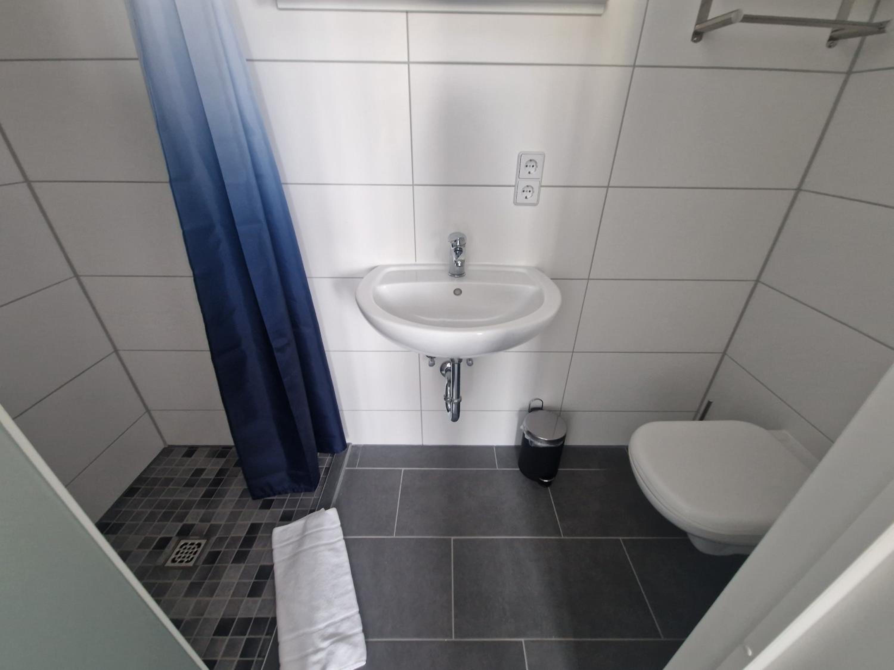 Double Room with Private Bathroom photo 3
