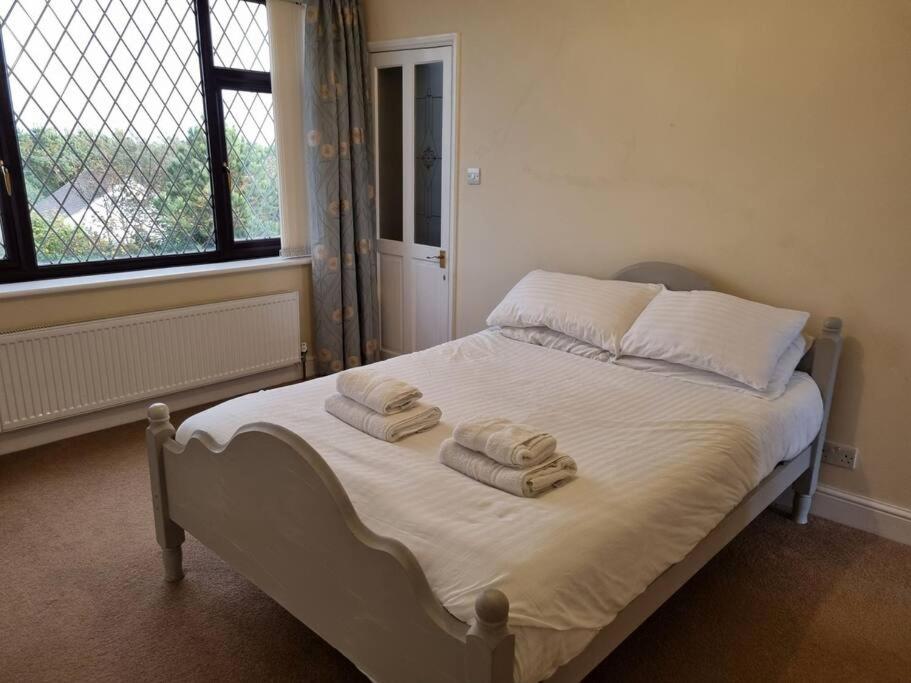 Three-Bedroom House photo 1