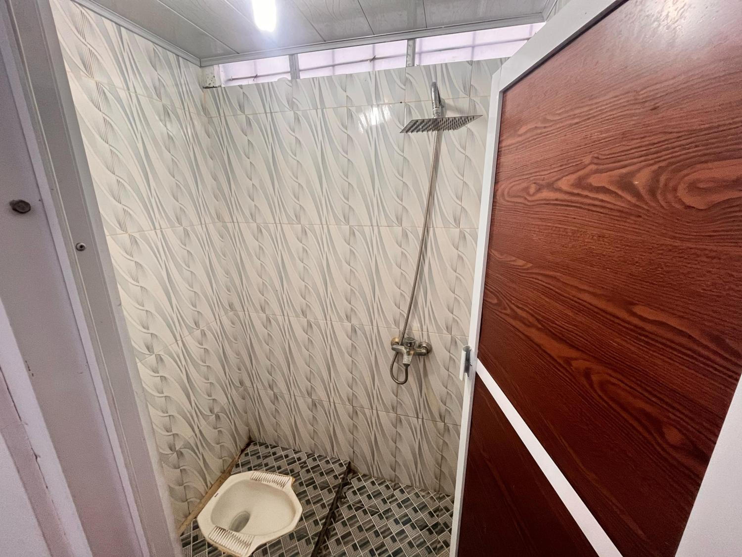 Single Room with Shared Bathroom photo 2