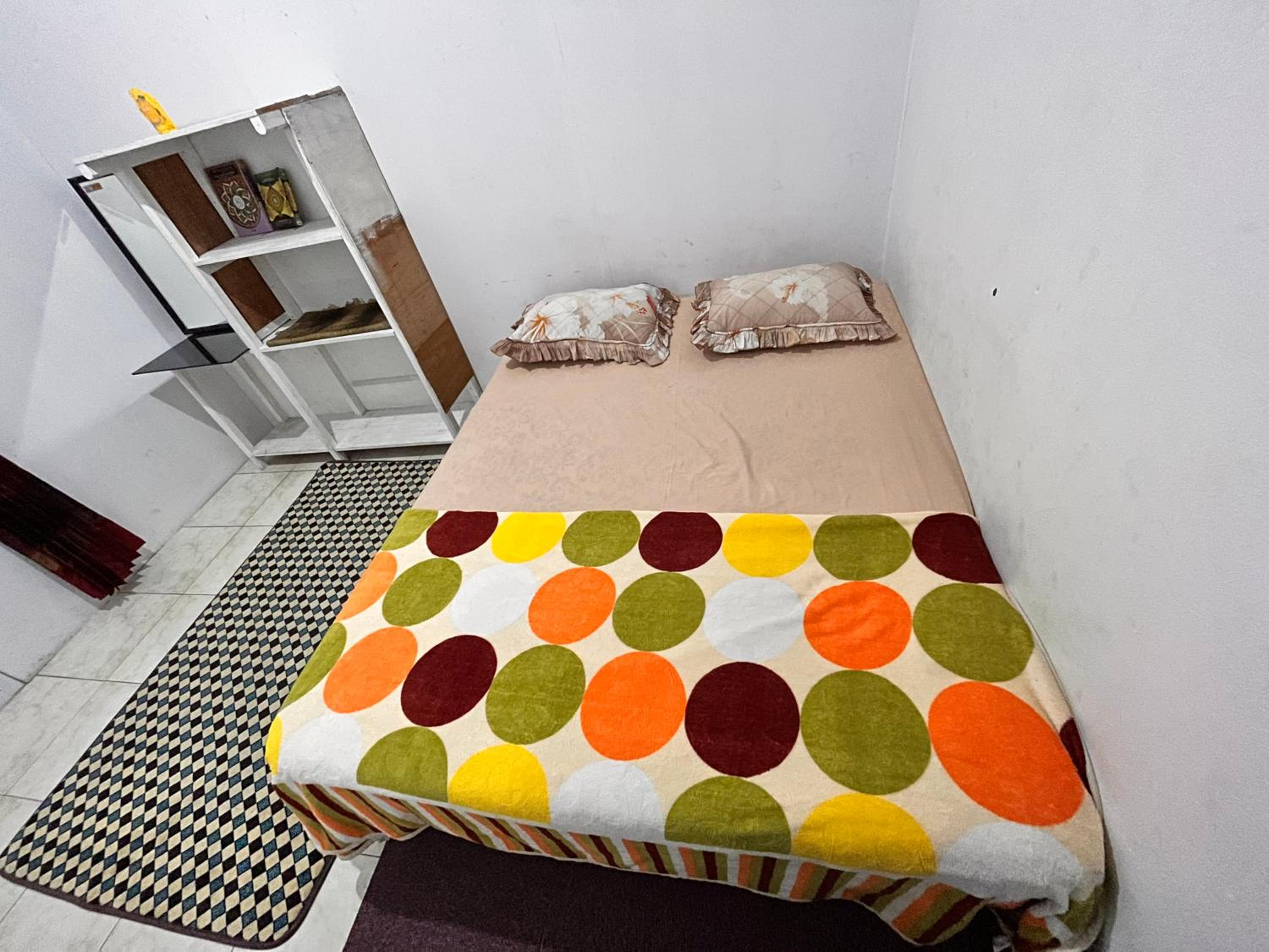Standard Double Room with Shared Bathroom photo 1