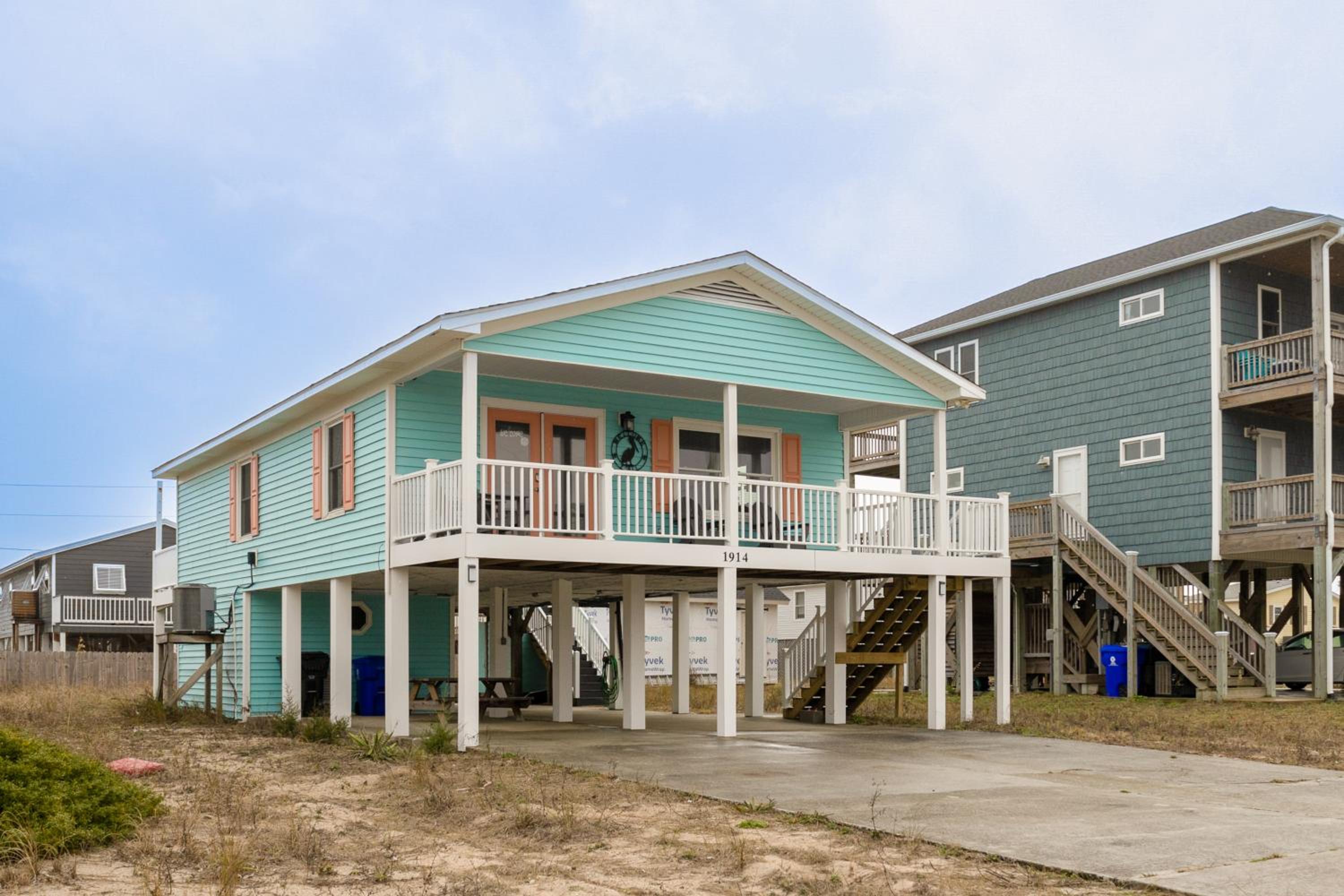 Three-Bedroom House photo 2