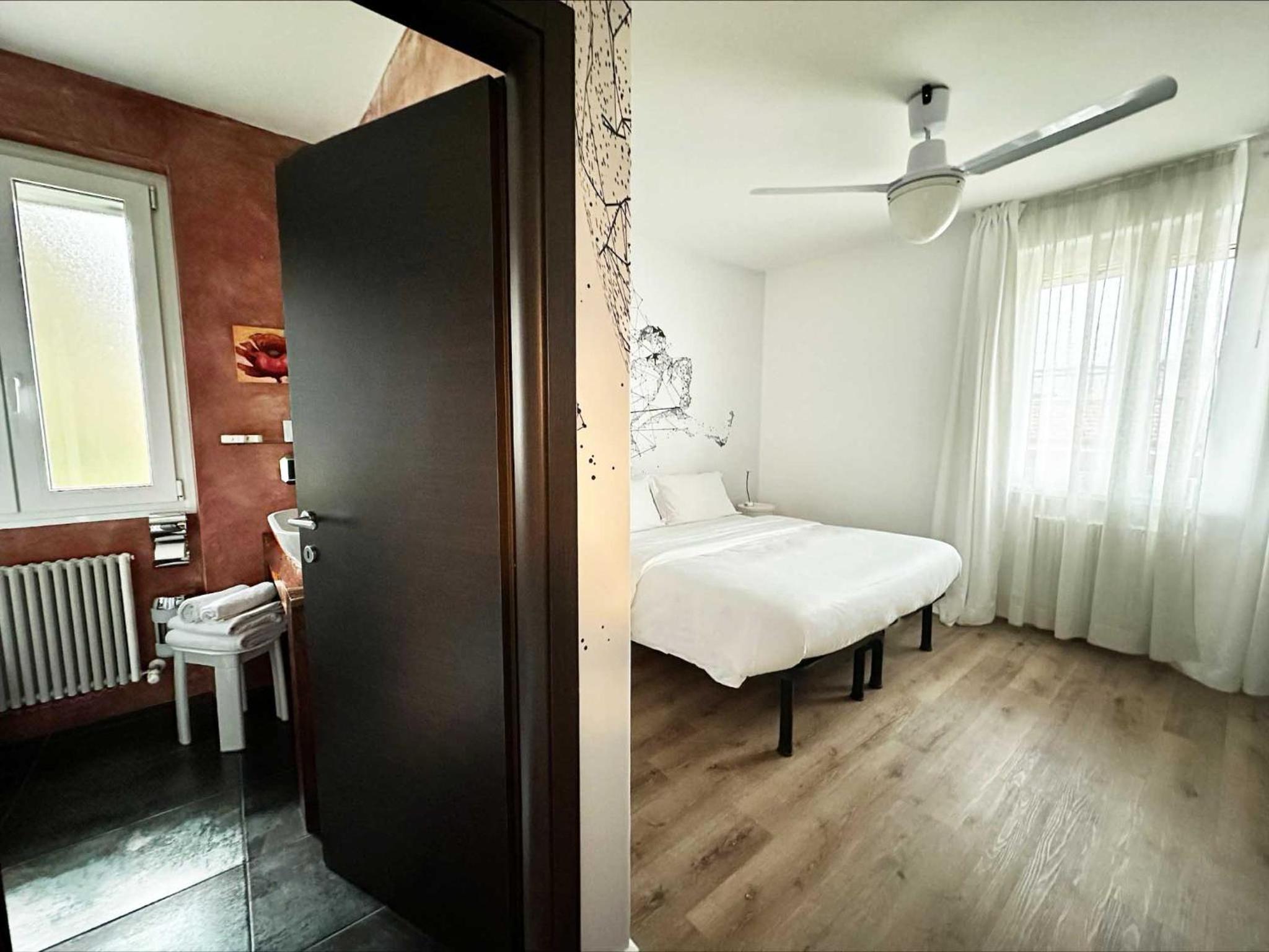 Superior Double or Twin Room - Photo 7