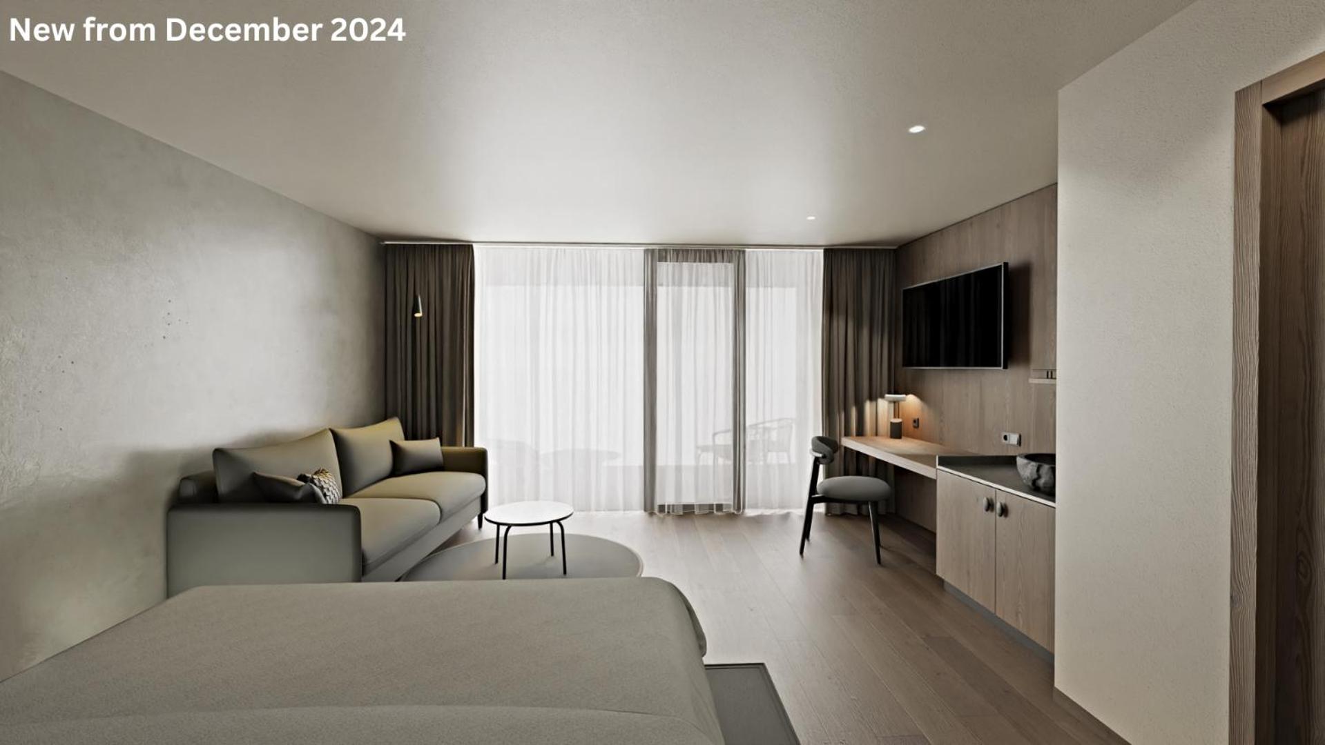 Deluxe King Room - Photo 1
