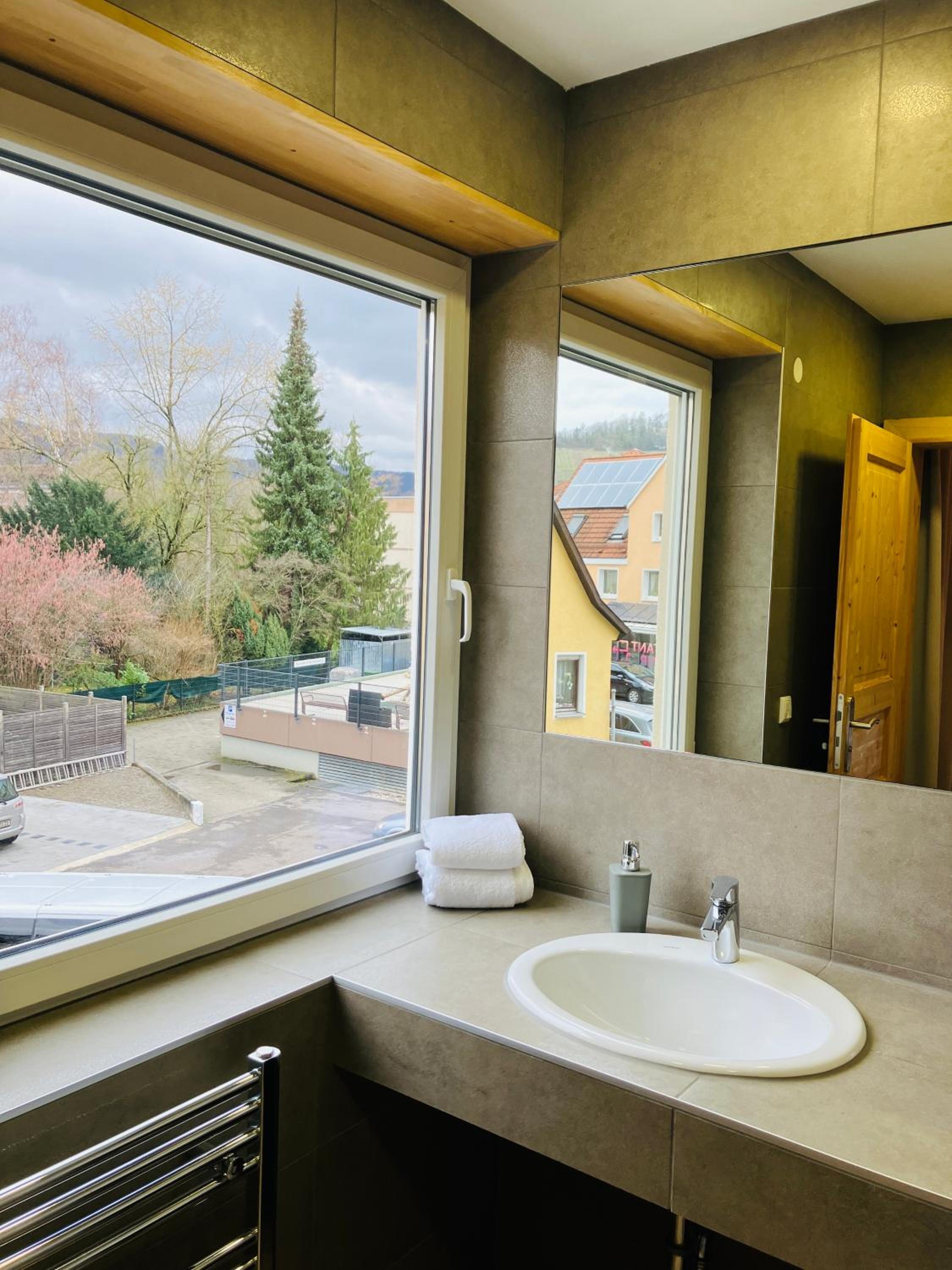 Standard Double Room - Photo 4