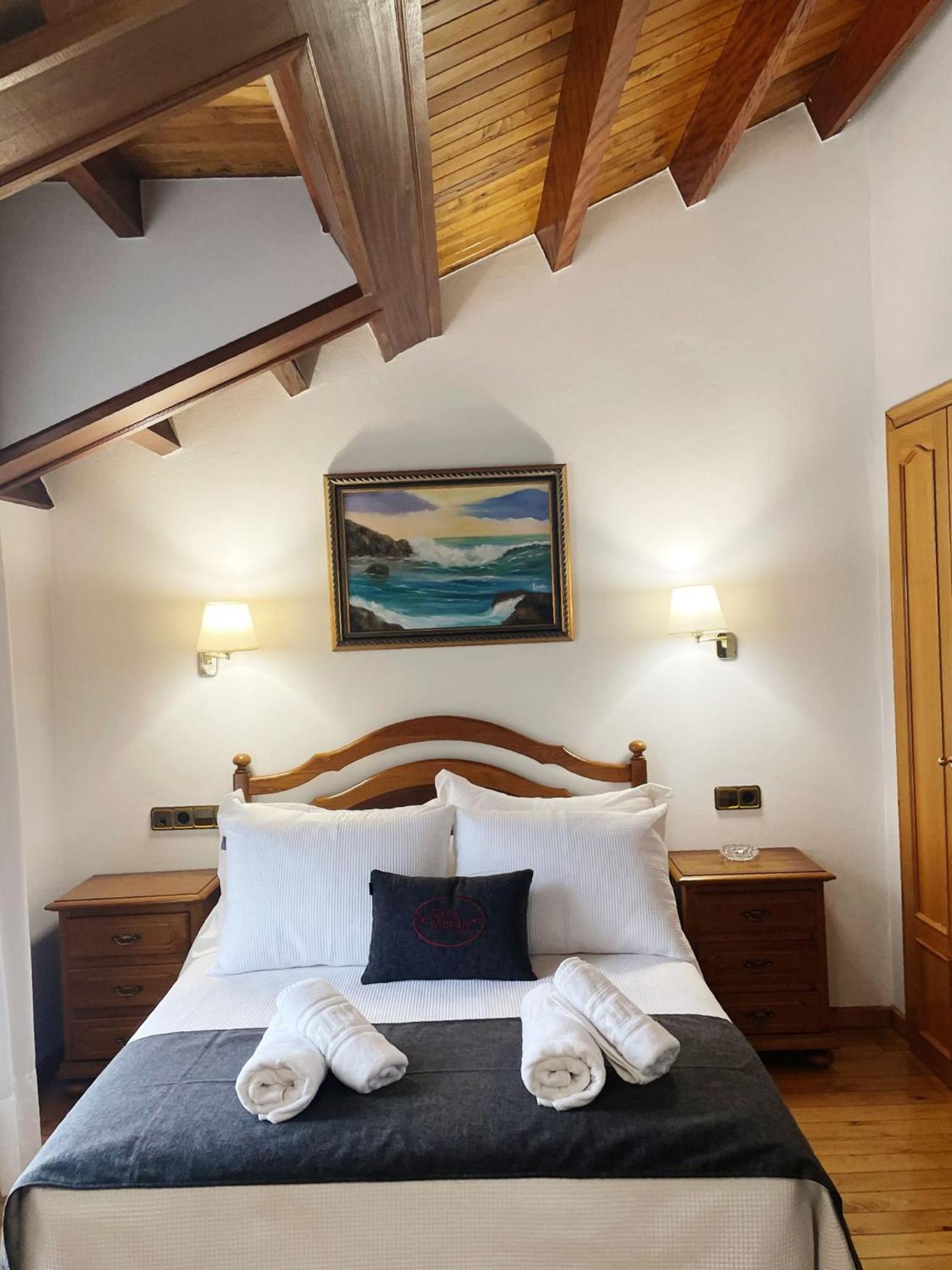 Habitación Estándar con Cama Queen
