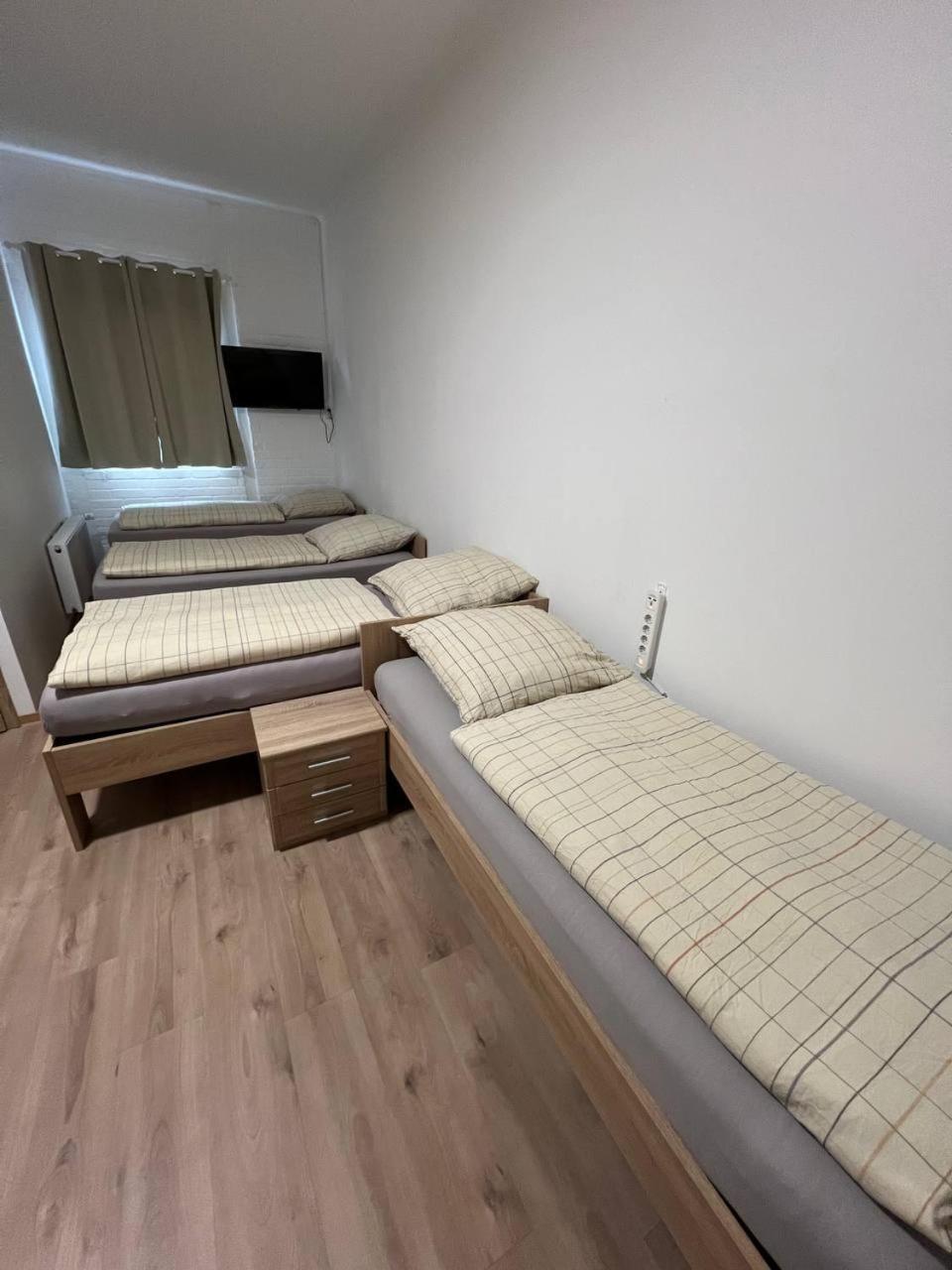Classic Quadruple Room - Photo 1