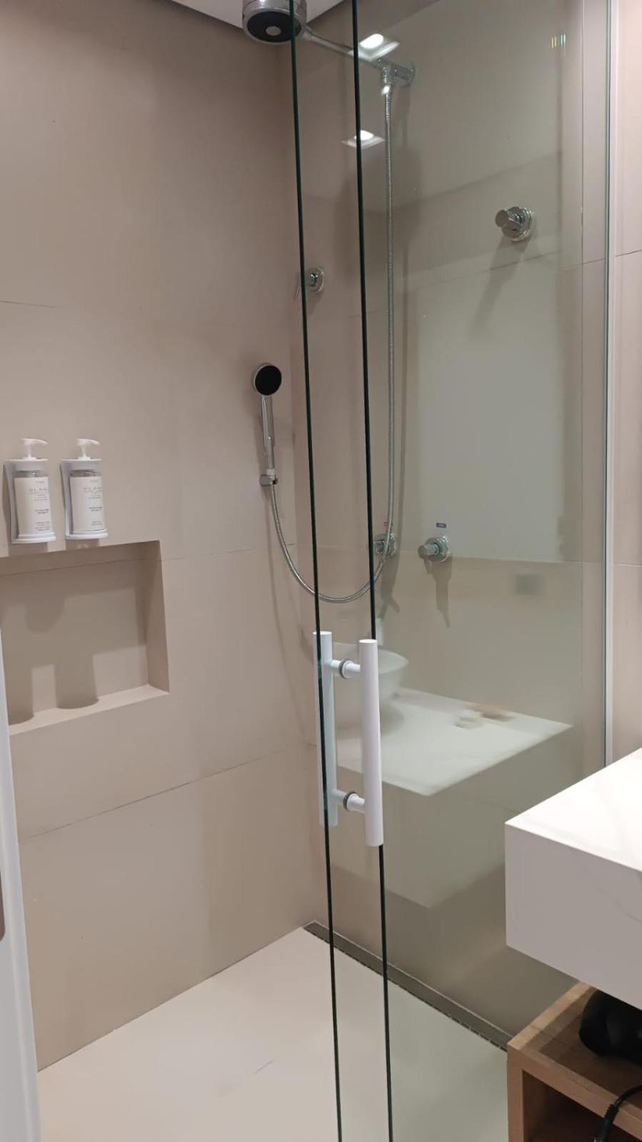Deluxe Double or Twin Room photo 3