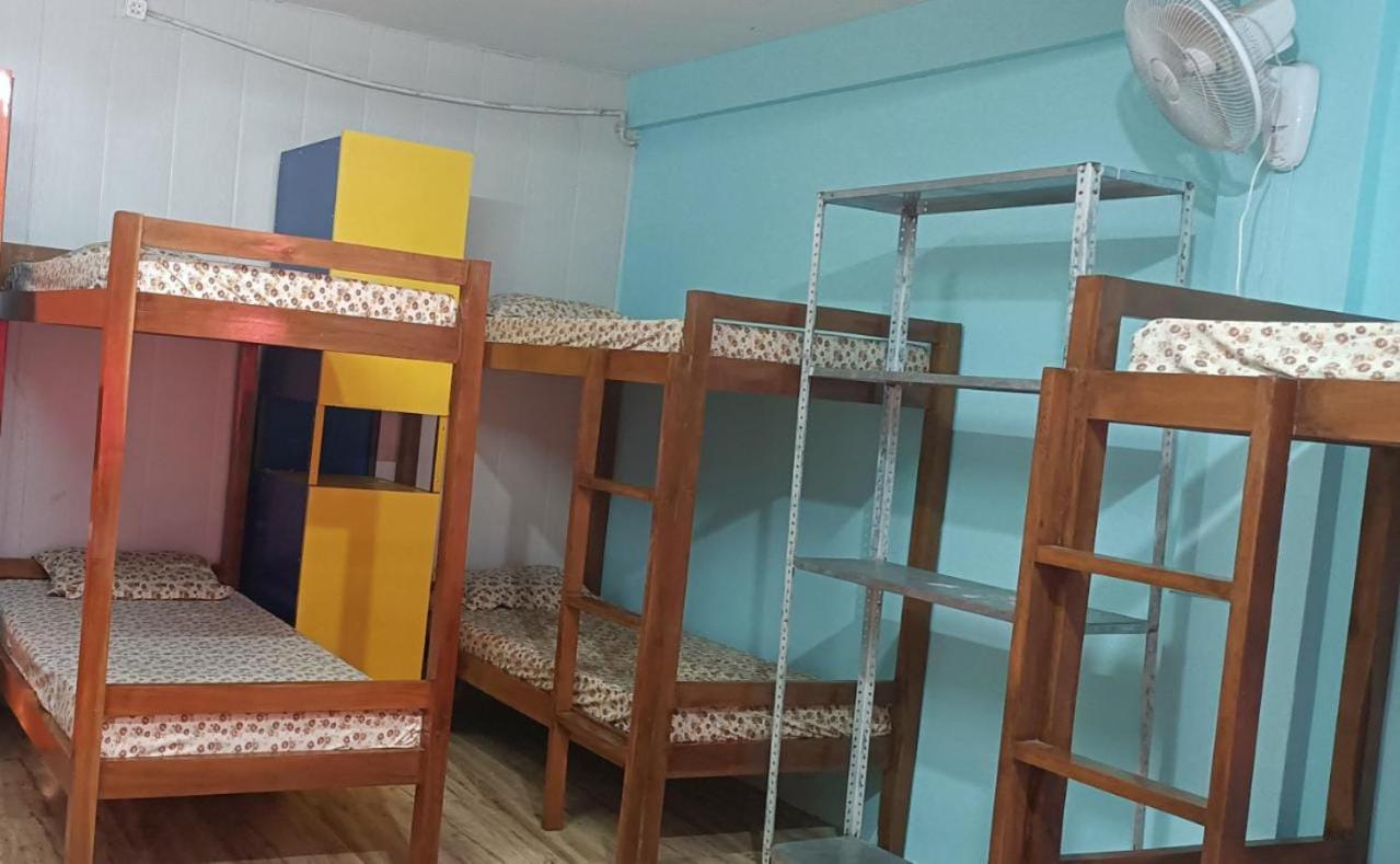 8-Bed Mixed Dormitory Room photo 3
