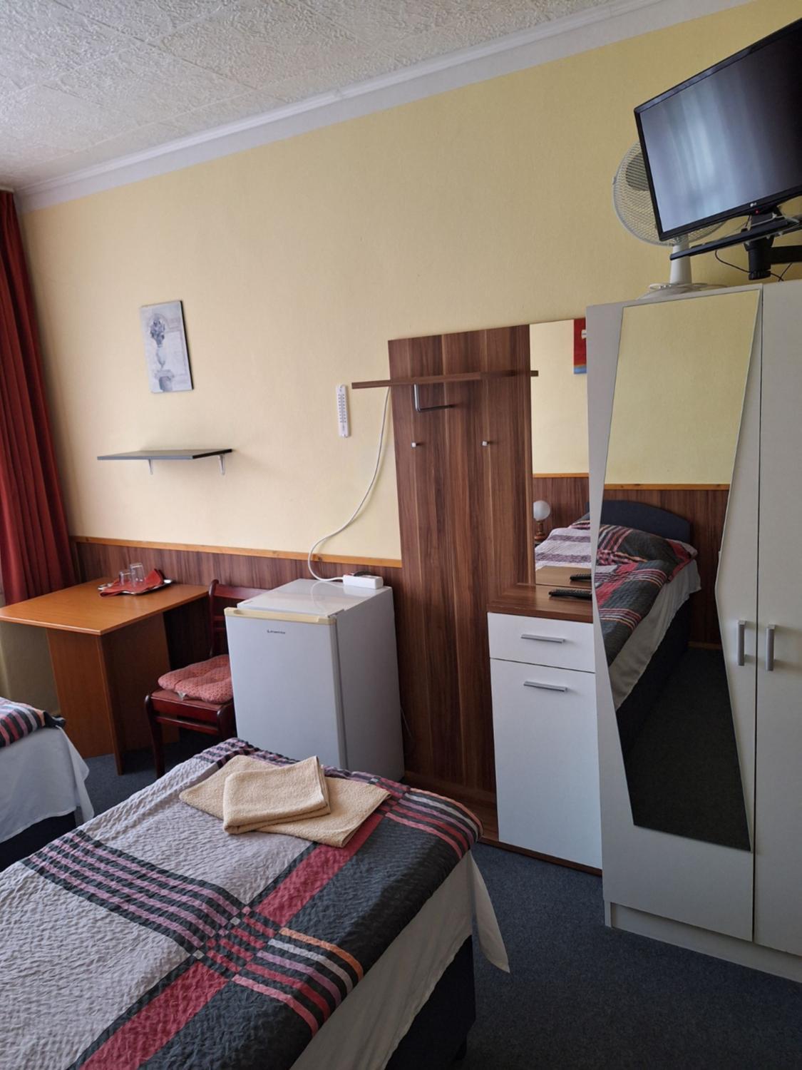 Twin Room photo 2