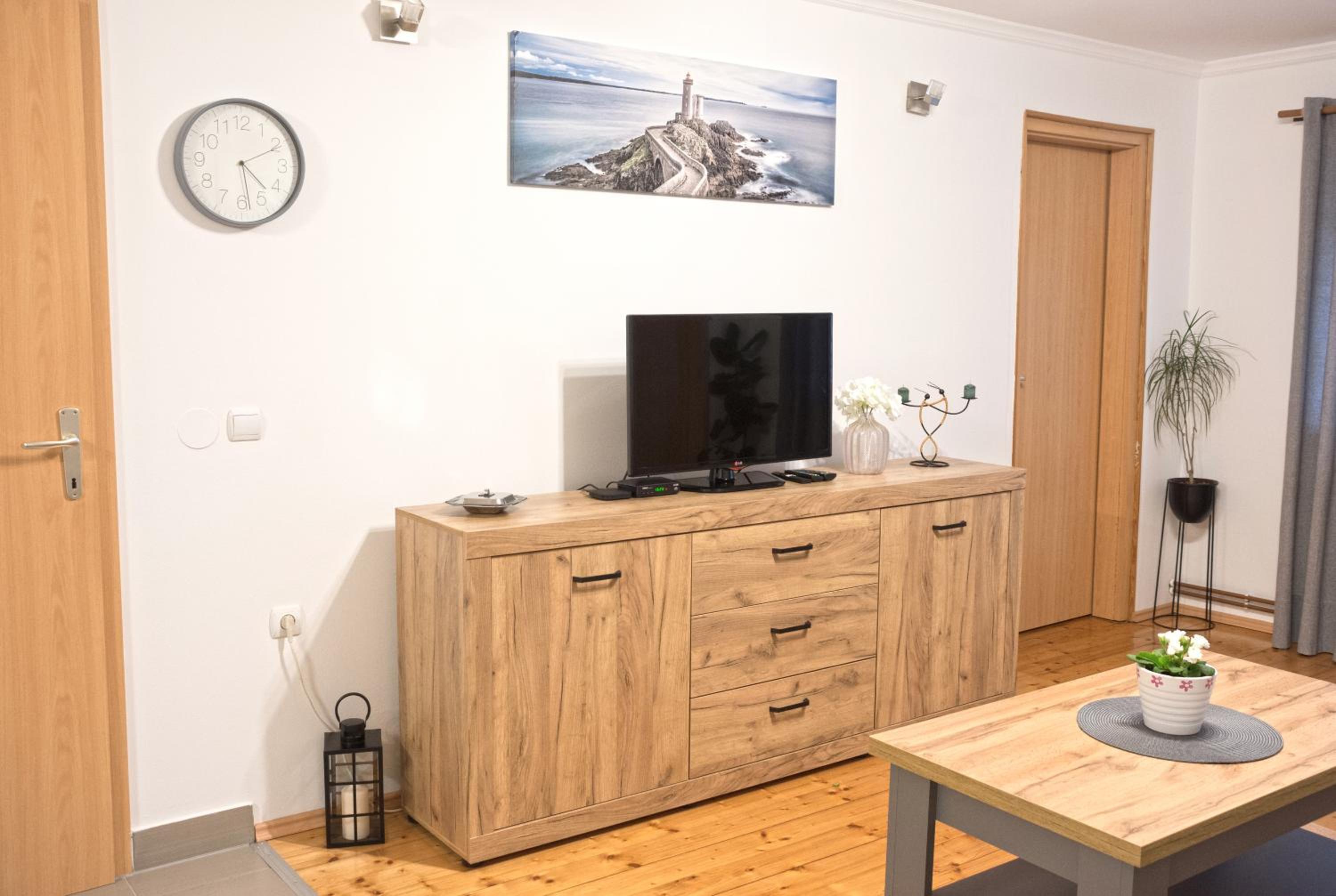 Two-Bedroom Apartment - Photo 37