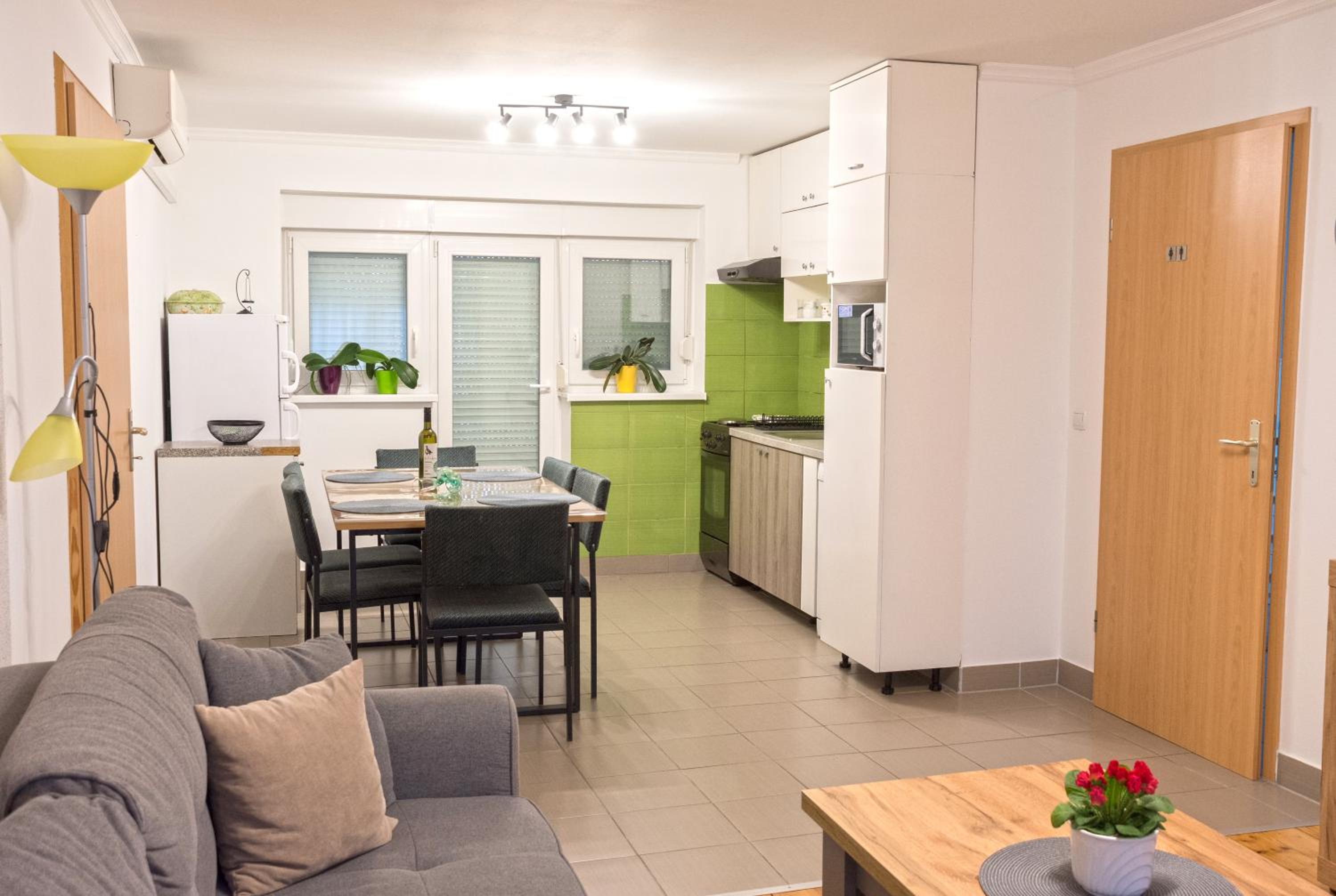 Two-Bedroom Apartment - Photo 35