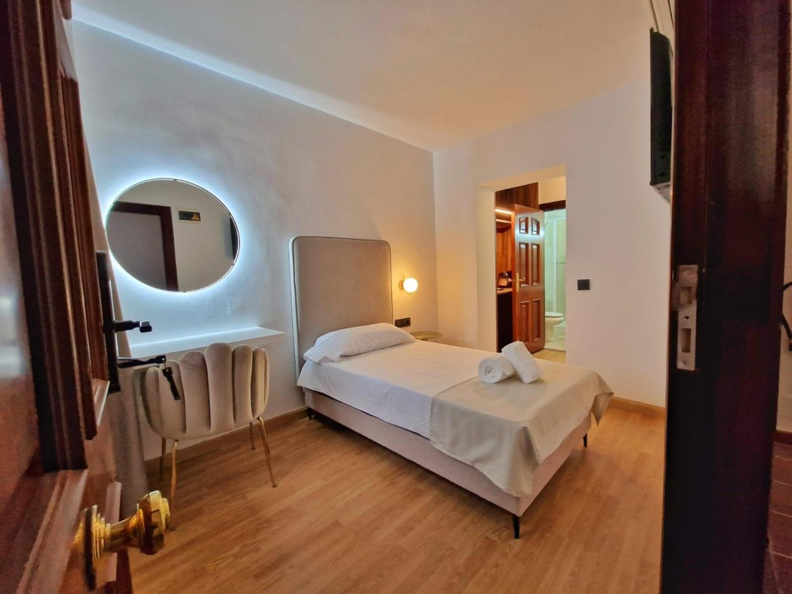 Single Room photo 3