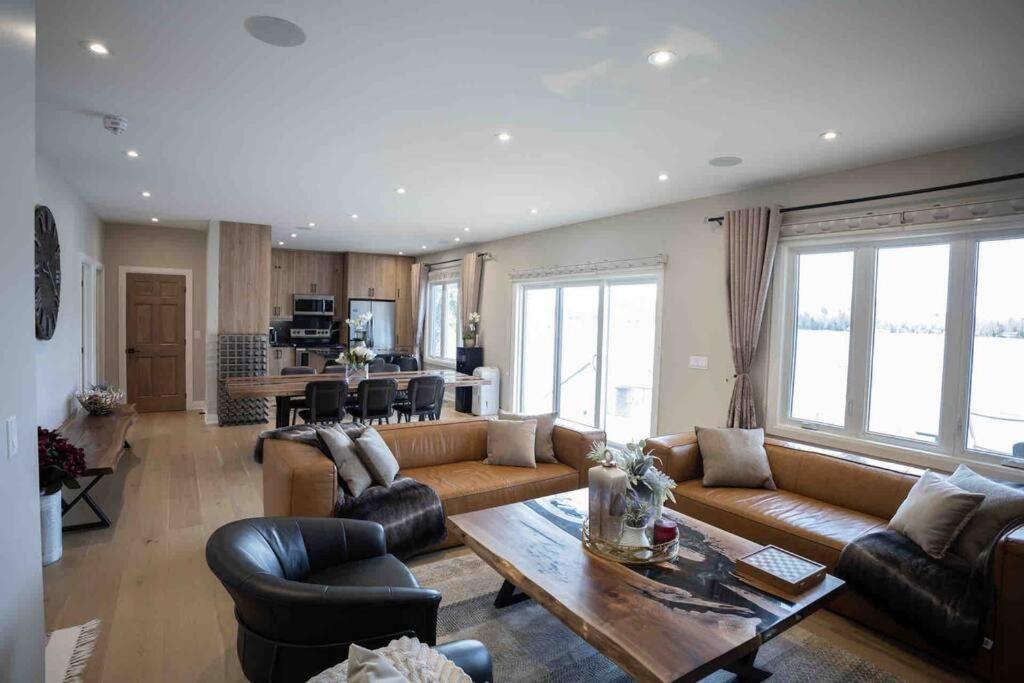 Three-Bedroom House photo 1