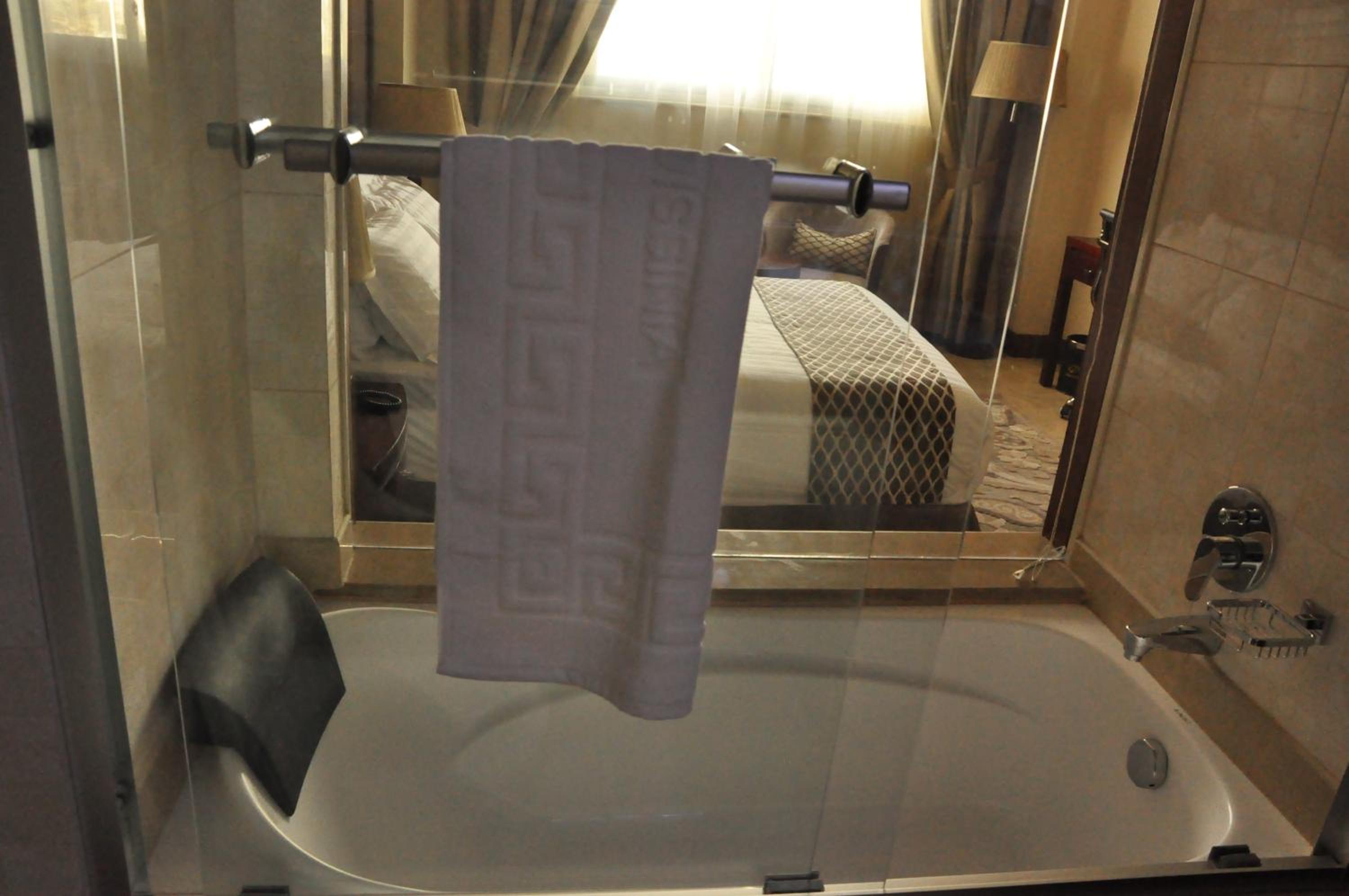 Single Room photo 2