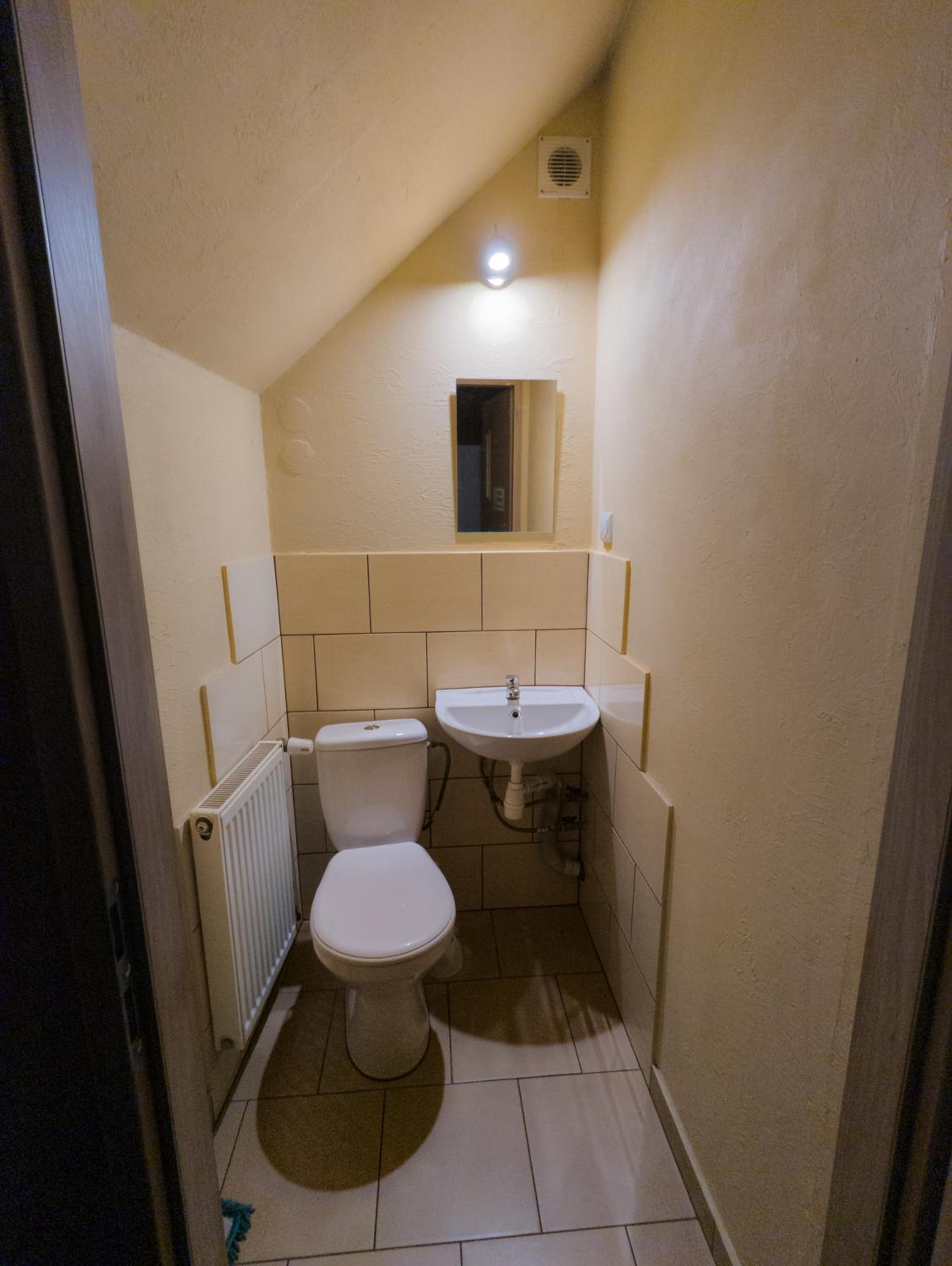 Triple Room with Shared Bathroom photo 3