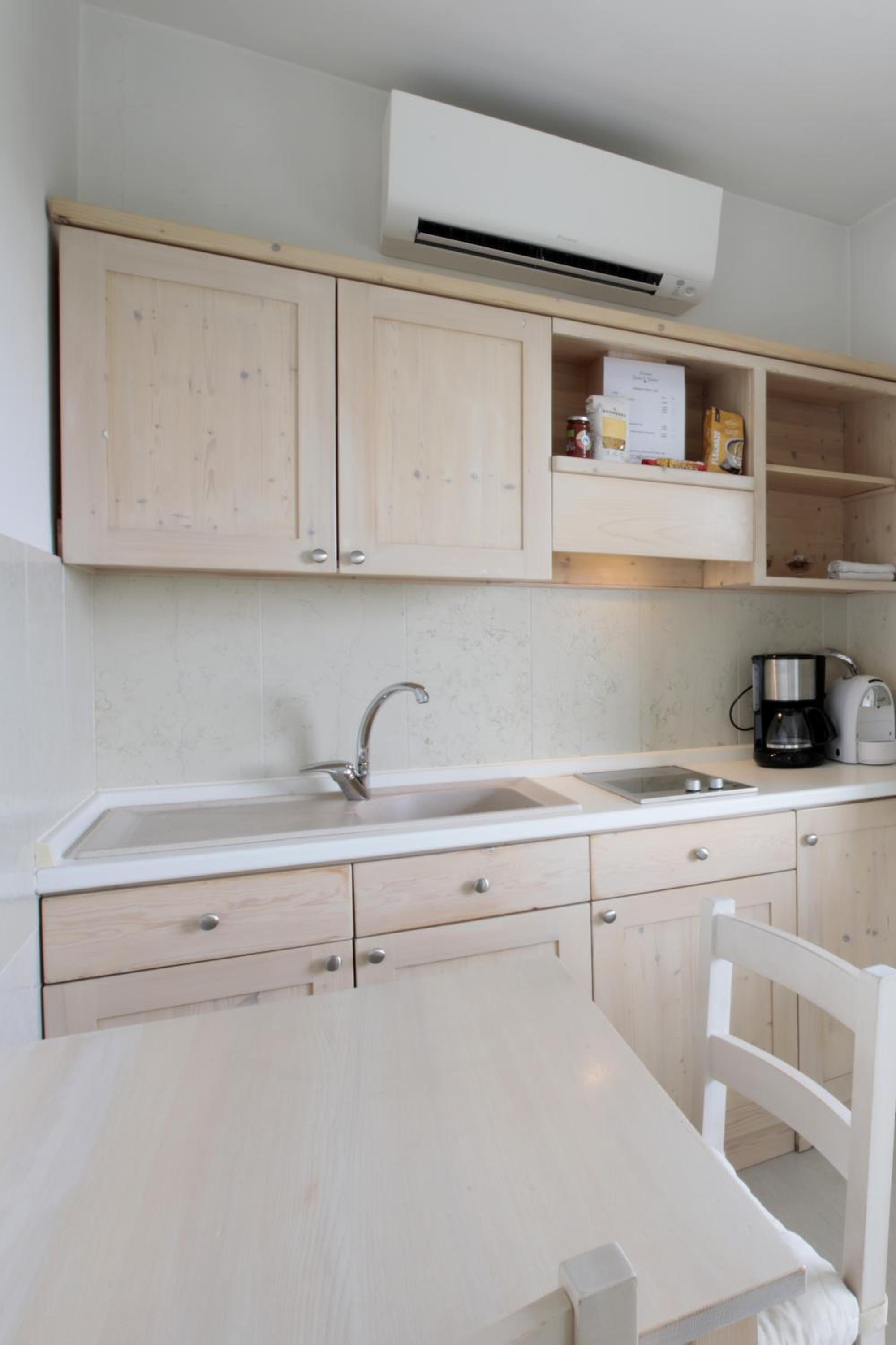 One-Bedroom Apartment - Photo 5