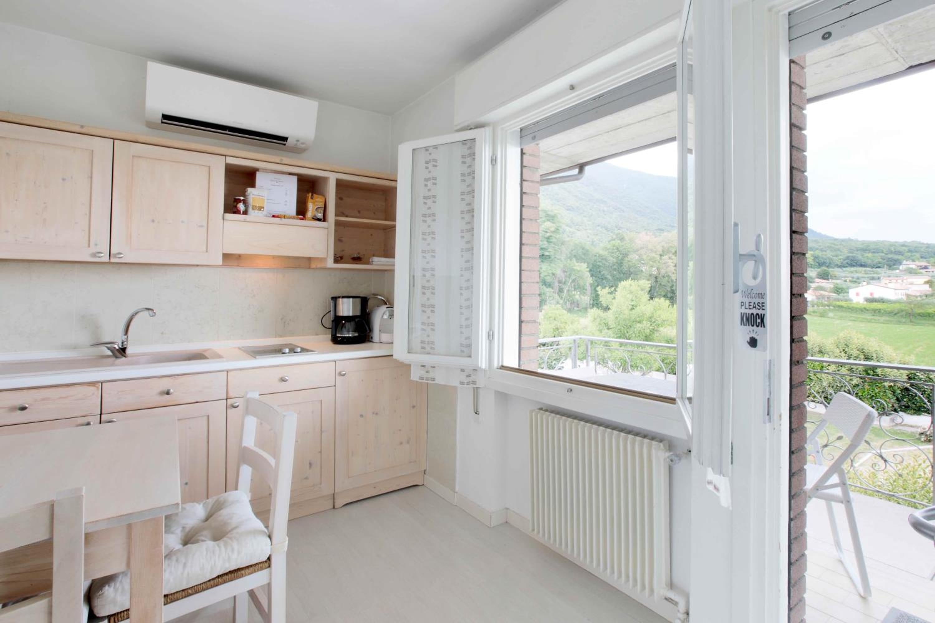 One-Bedroom Apartment - Photo 12