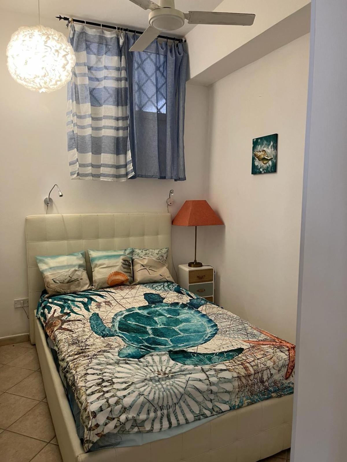 One-Bedroom House photo 1