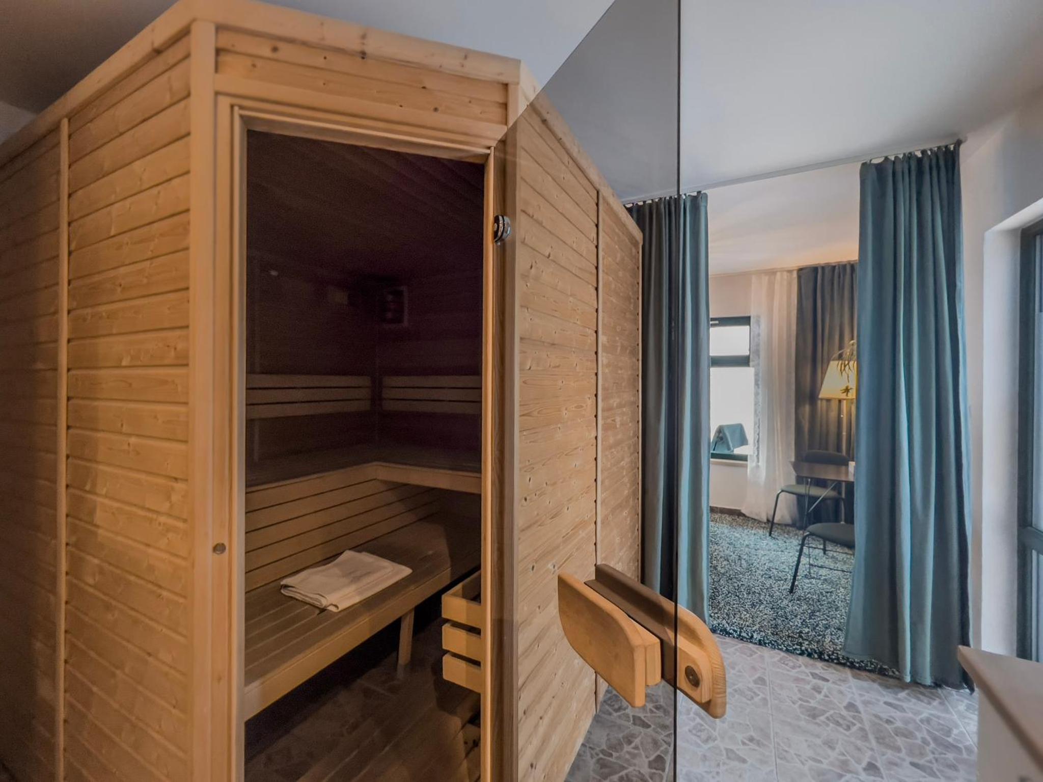 Apartment with Sauna photo 2