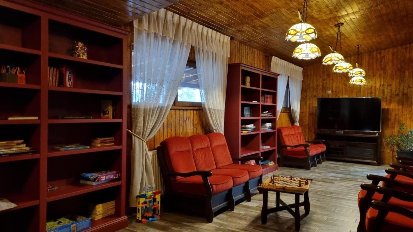 Double Room with Private Bathroom photo 2