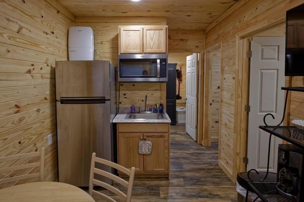 Seven-Bedroom House photo 3