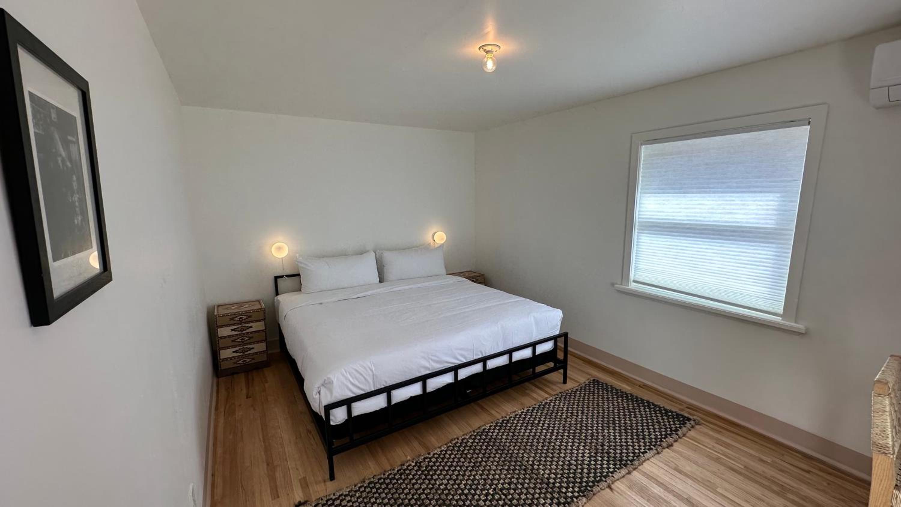 Standard King Room - Photo 6