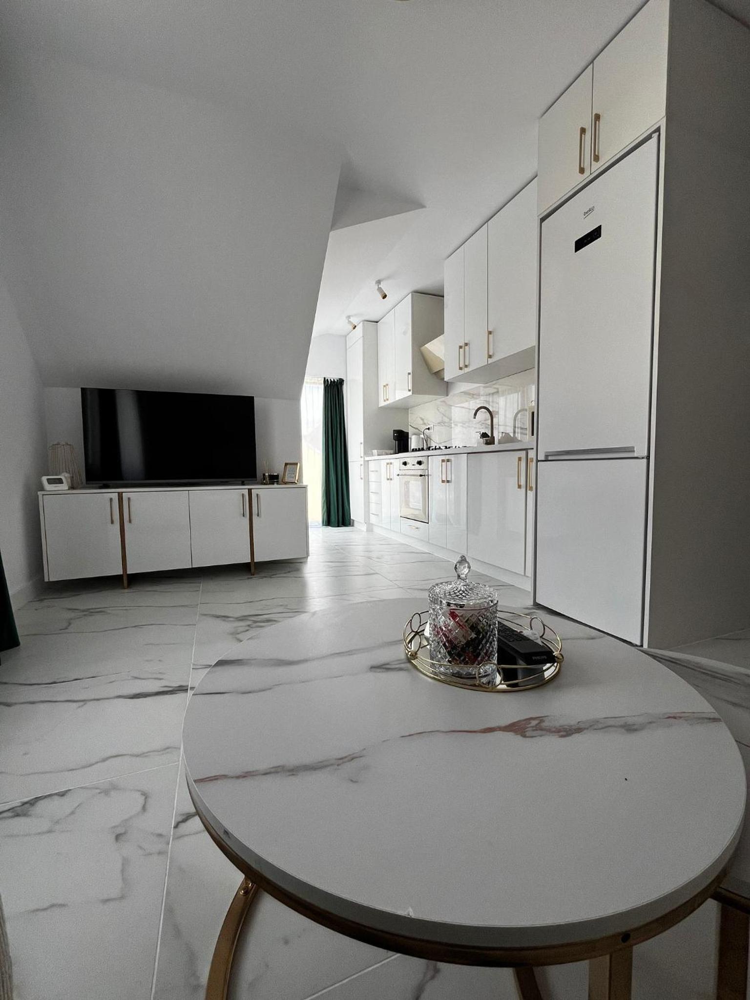 Apartment with Terrace photo 3