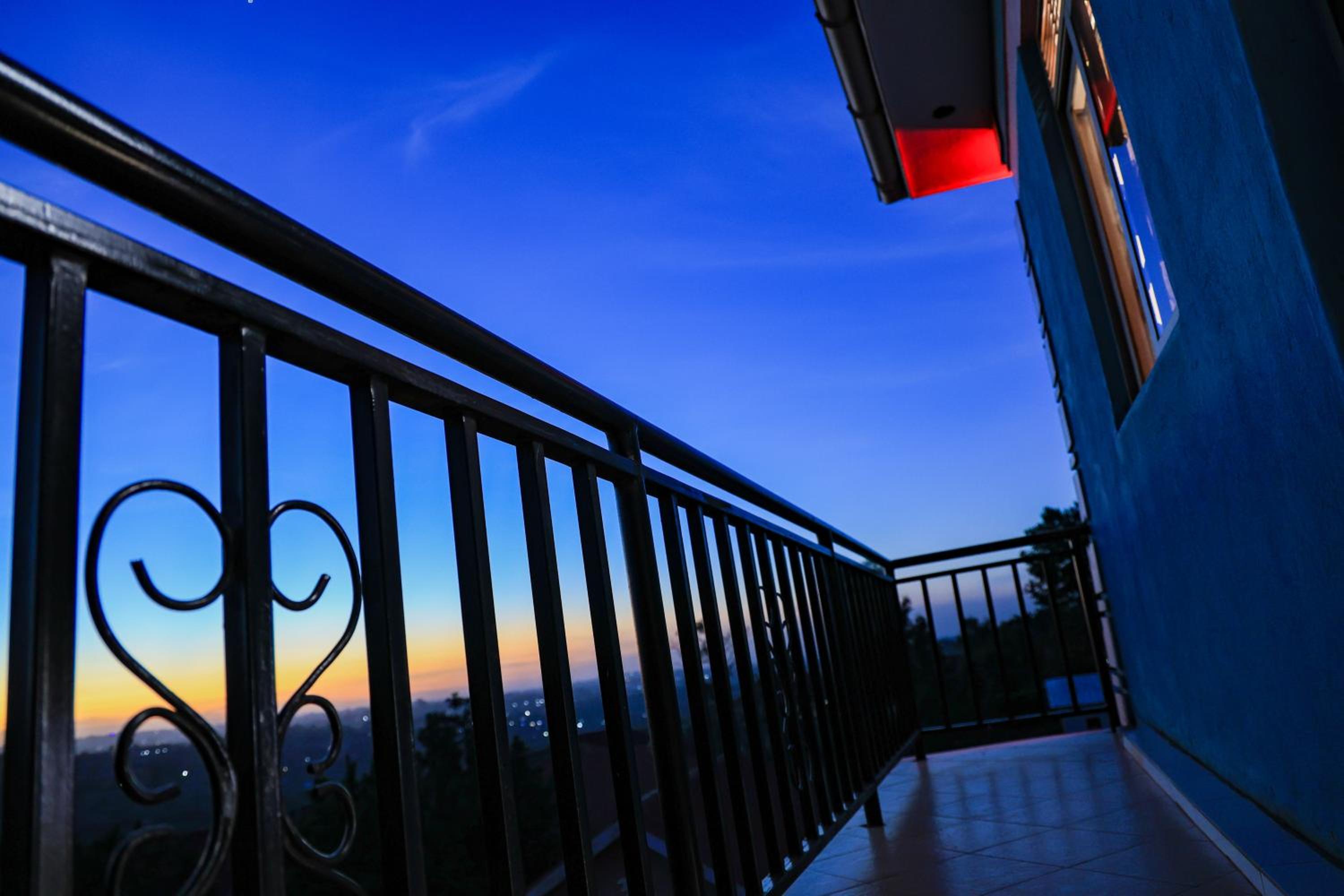 Double Room With Balcony photo 3