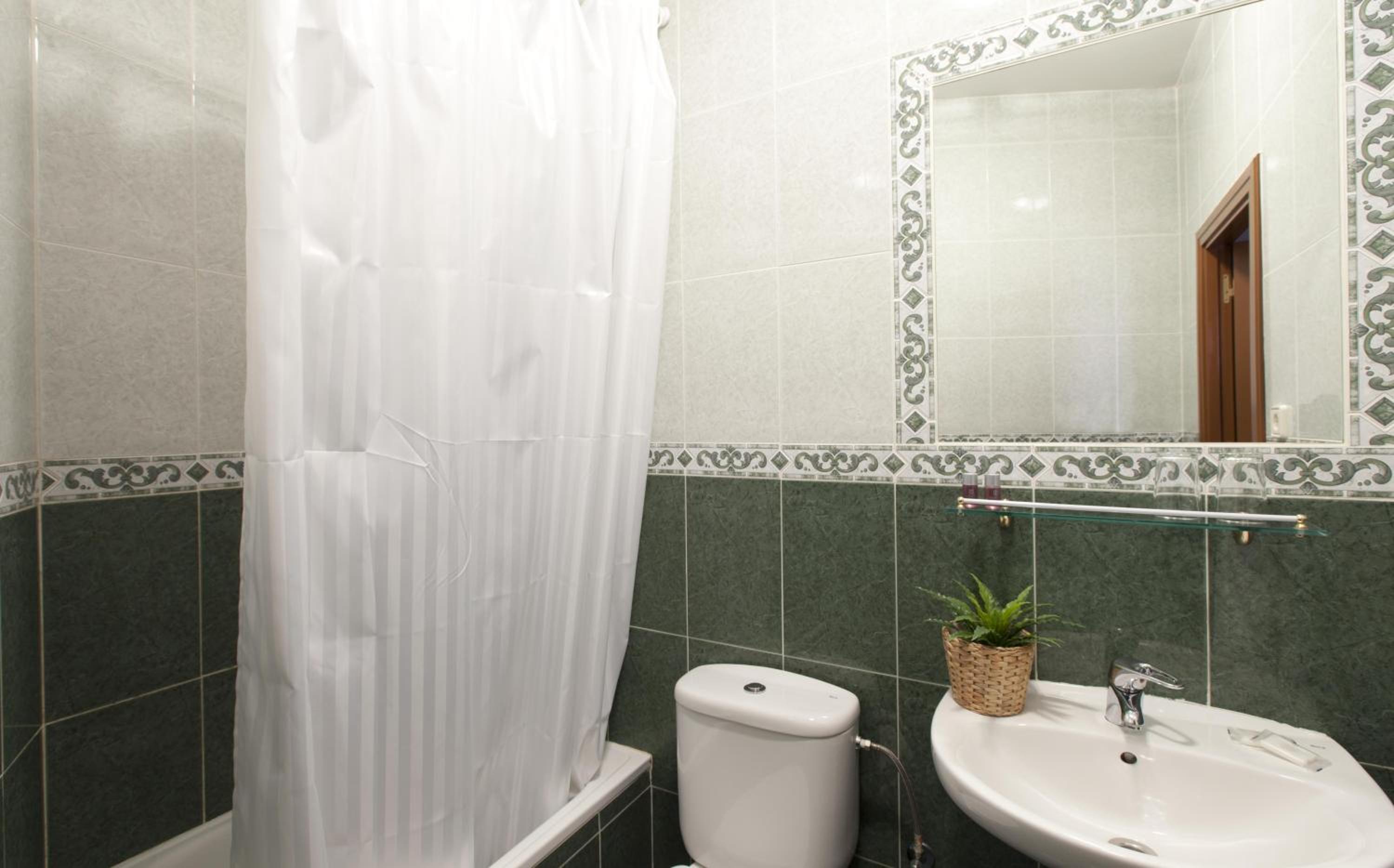 Double Room - Photo 4