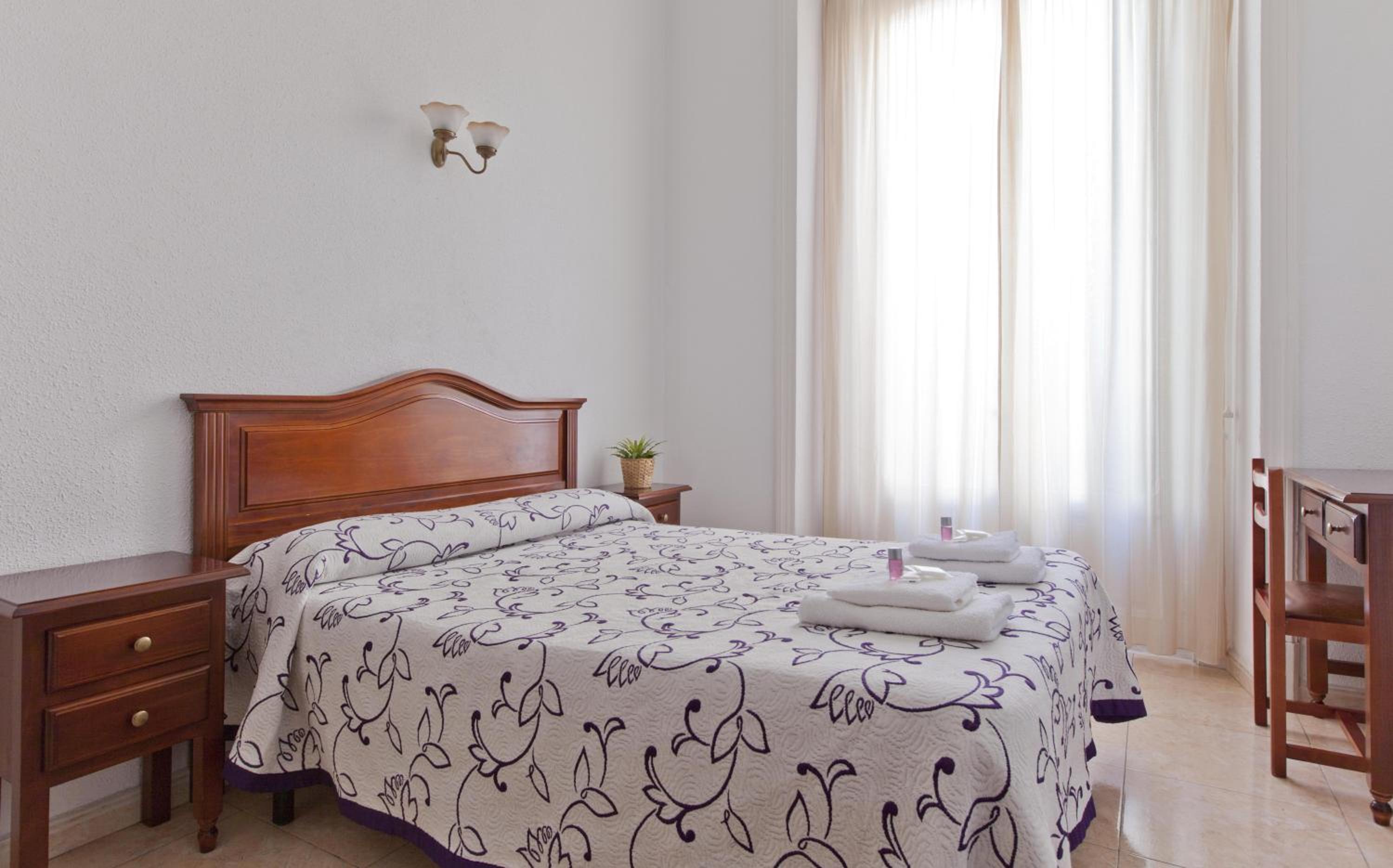 Double Room - Photo 19