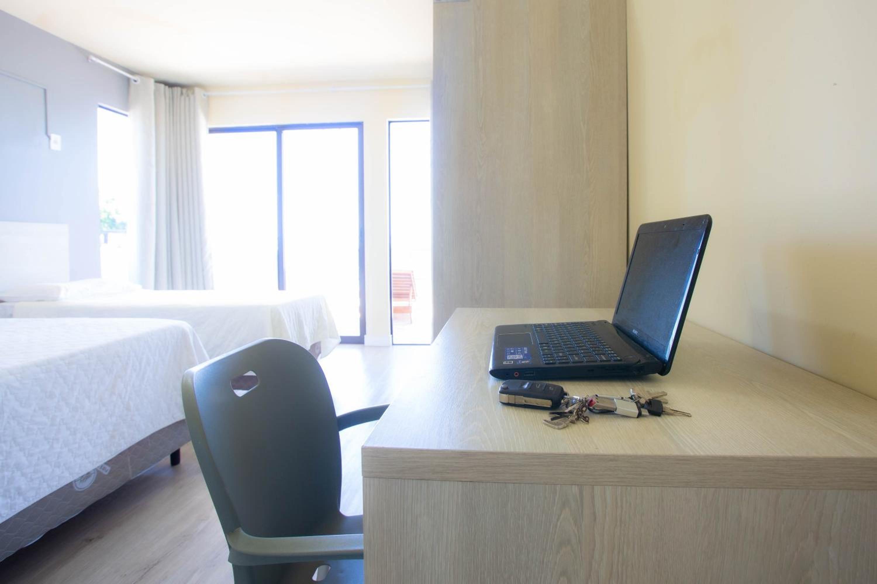 Deluxe Double Room with Balcony and Sea View photo 3