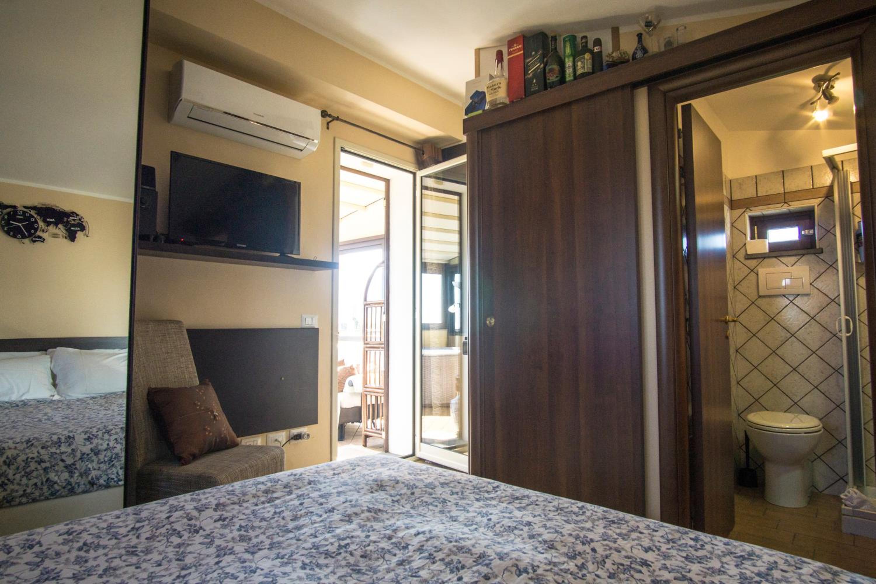 One-Bedroom House