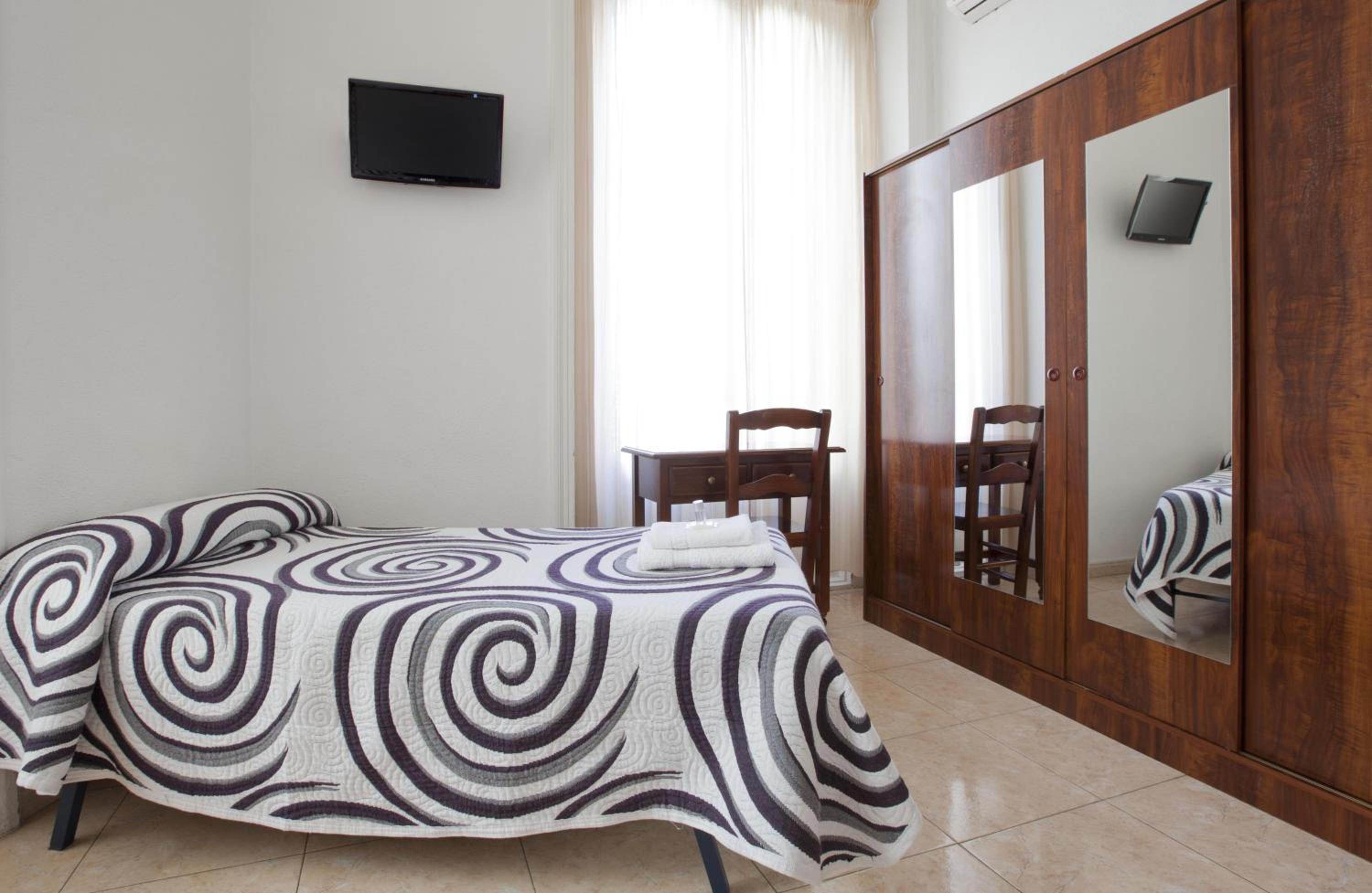 Single Room photo 3
