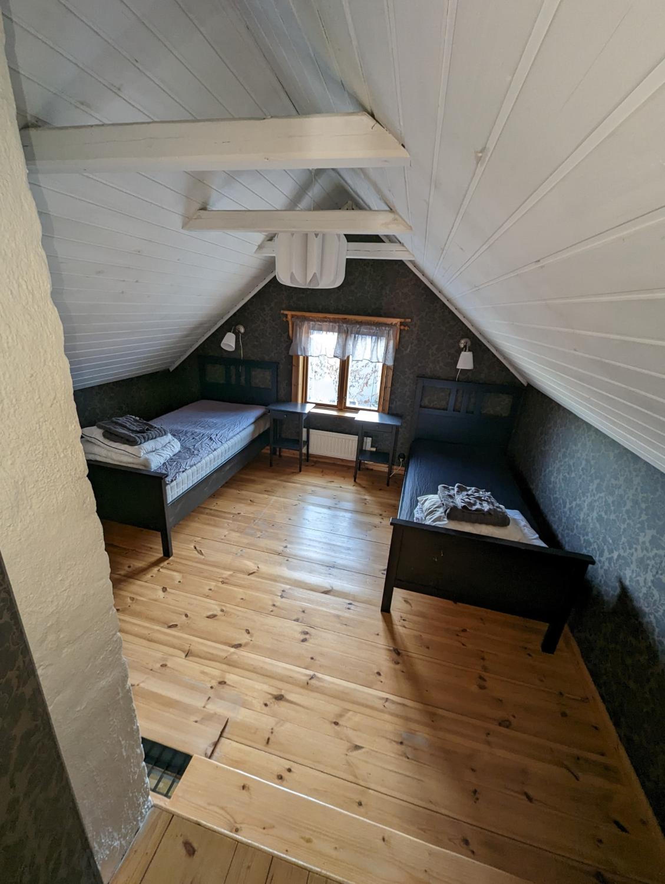 Two-Bedroom House photo 2