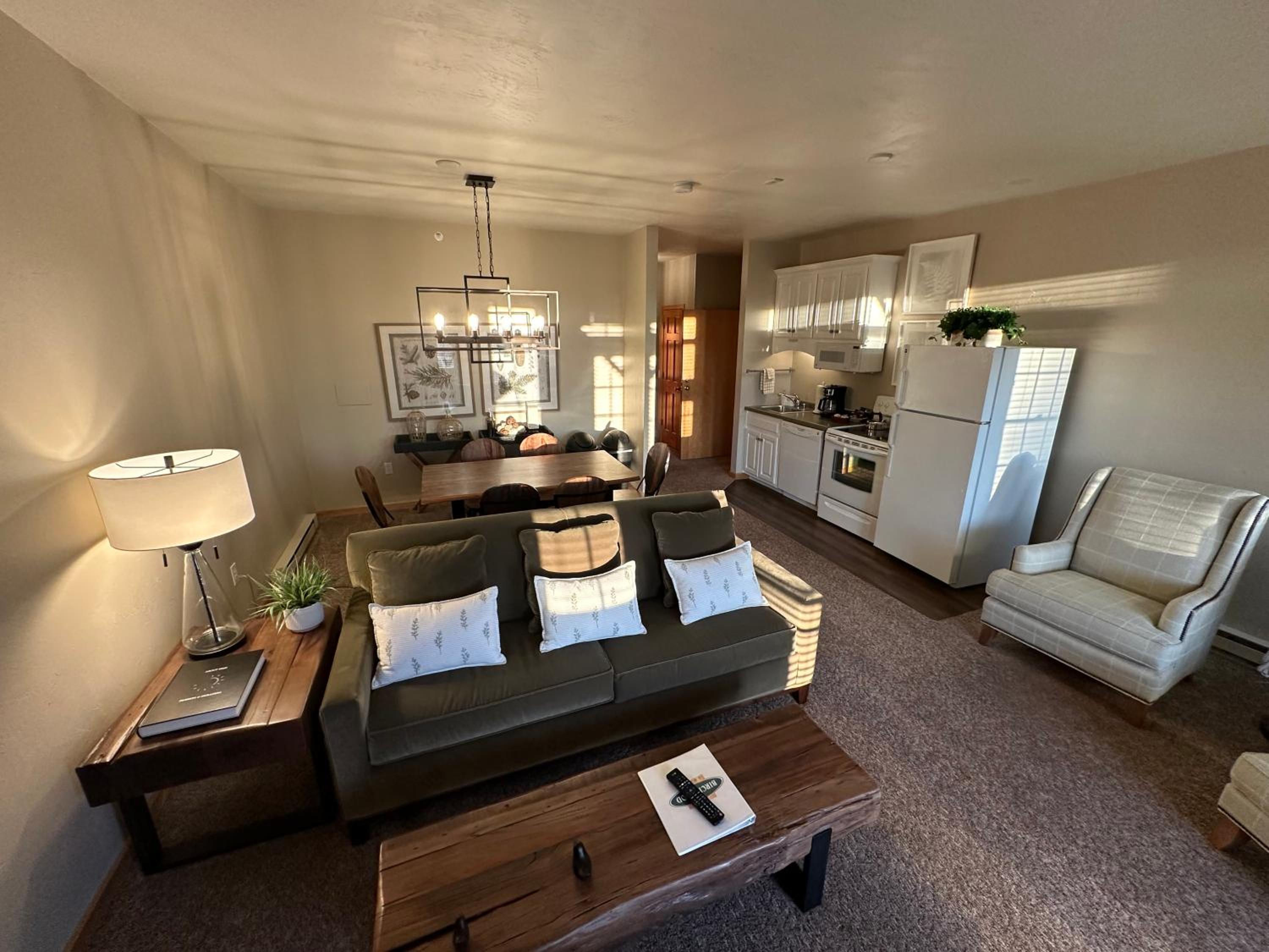 Deluxe Suite photo 3
