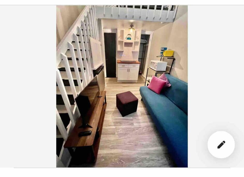 One-Bedroom Apartment photo 2