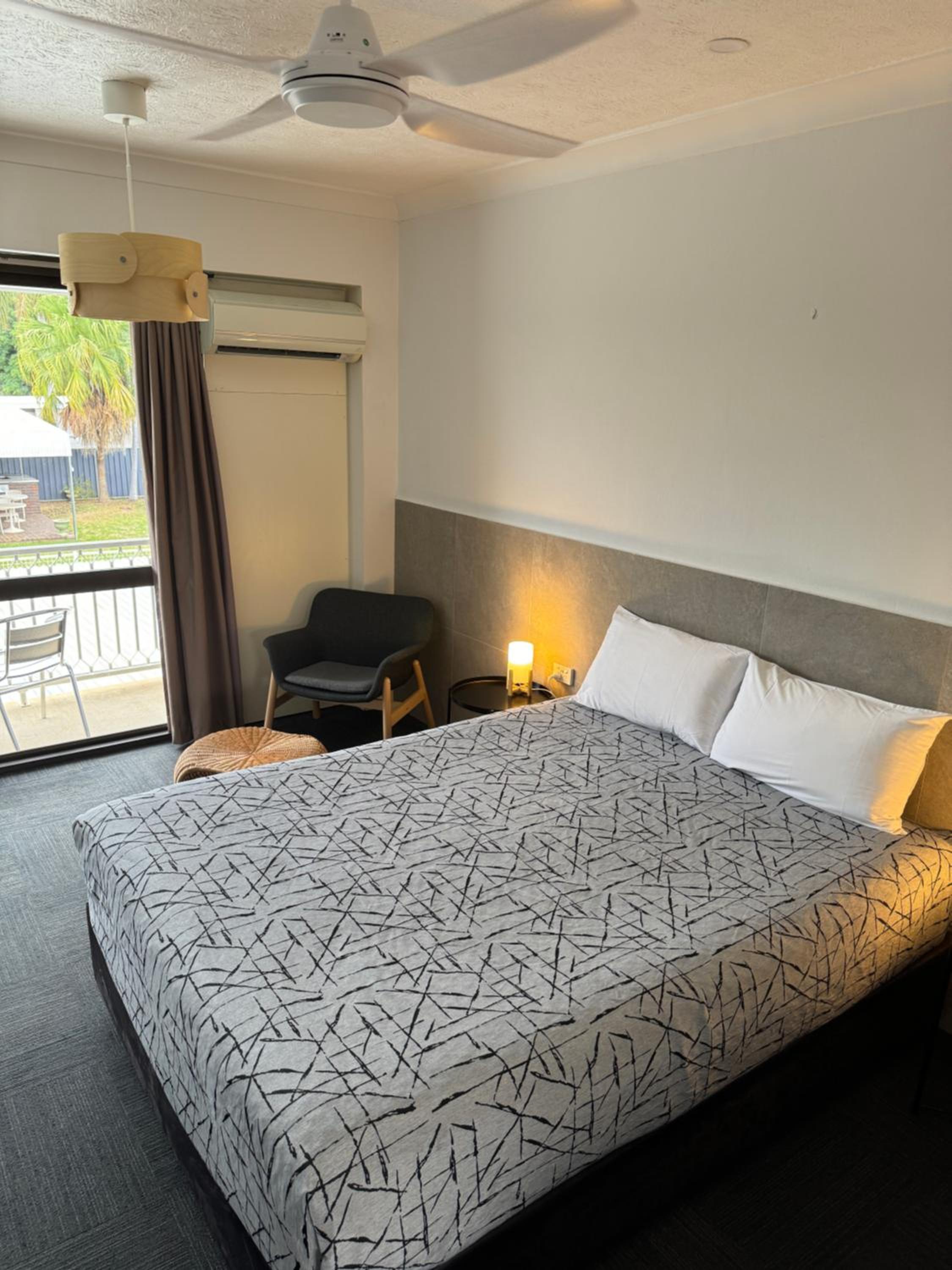 Queen Executive Room - Double or Twin - Photo 3