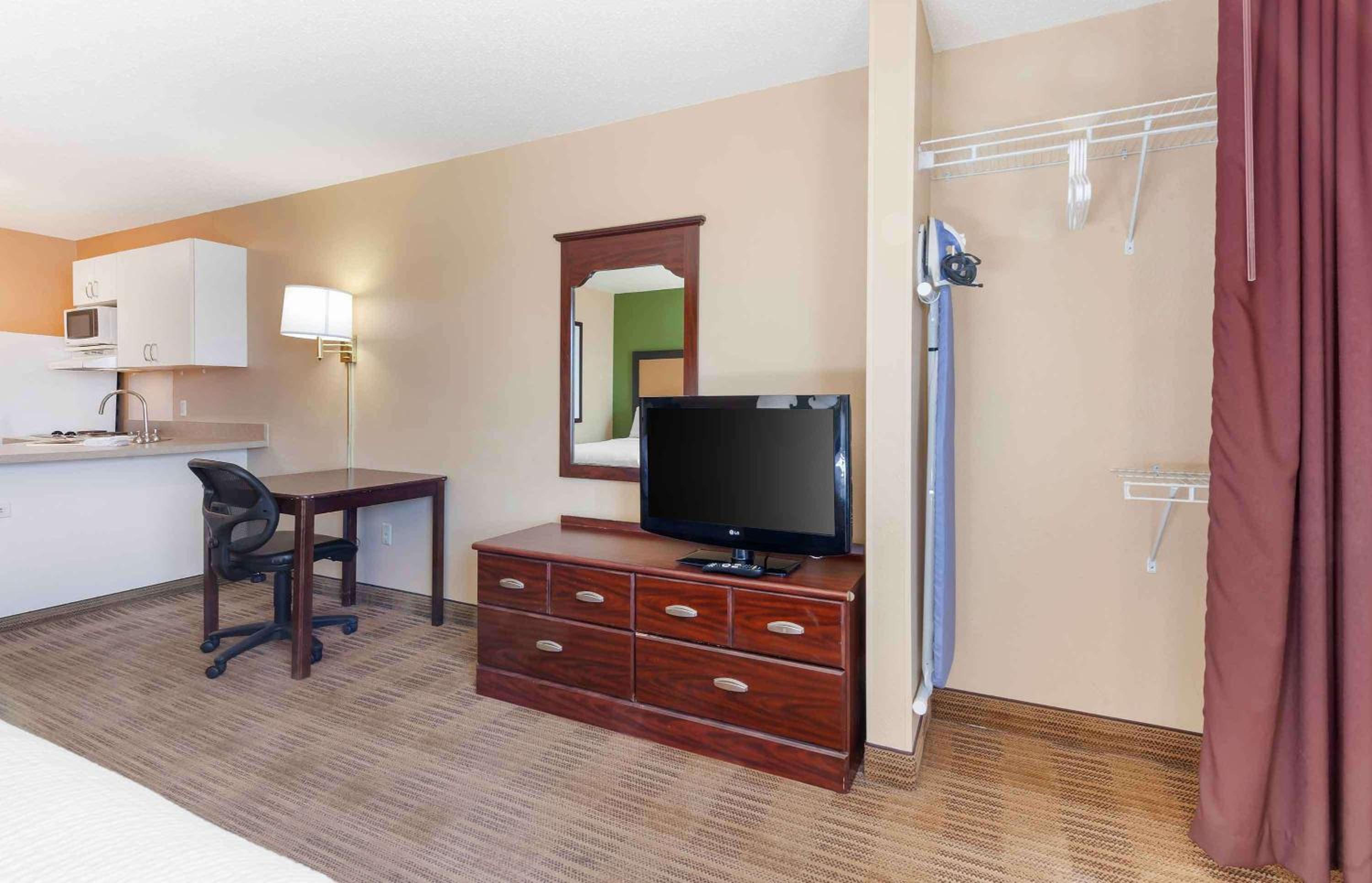 Studio with 2 Double Beds - Non-Smoking - Photo 10