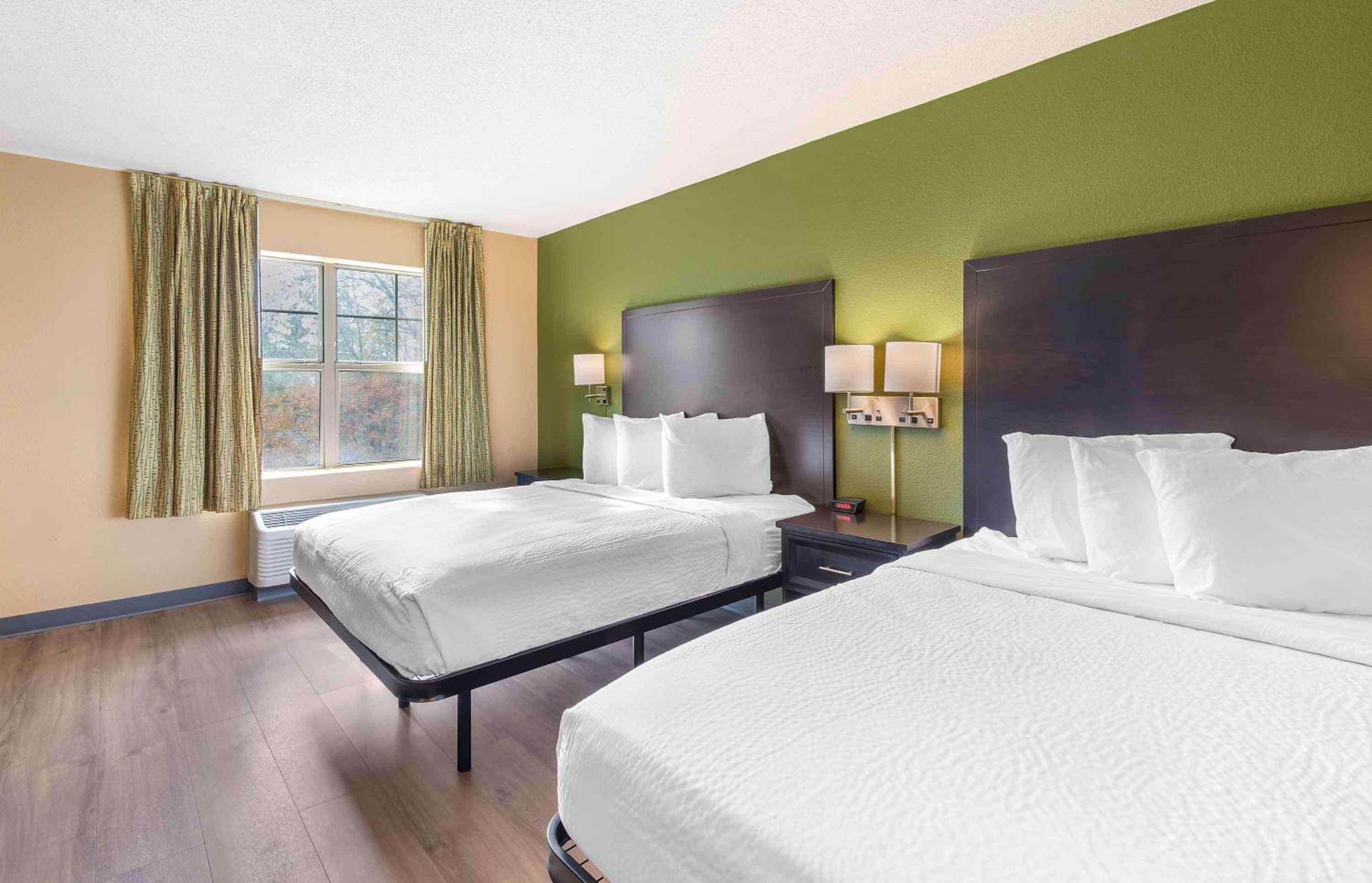 Studio with 2 Double Beds - Non-Smoking - Photo 1
