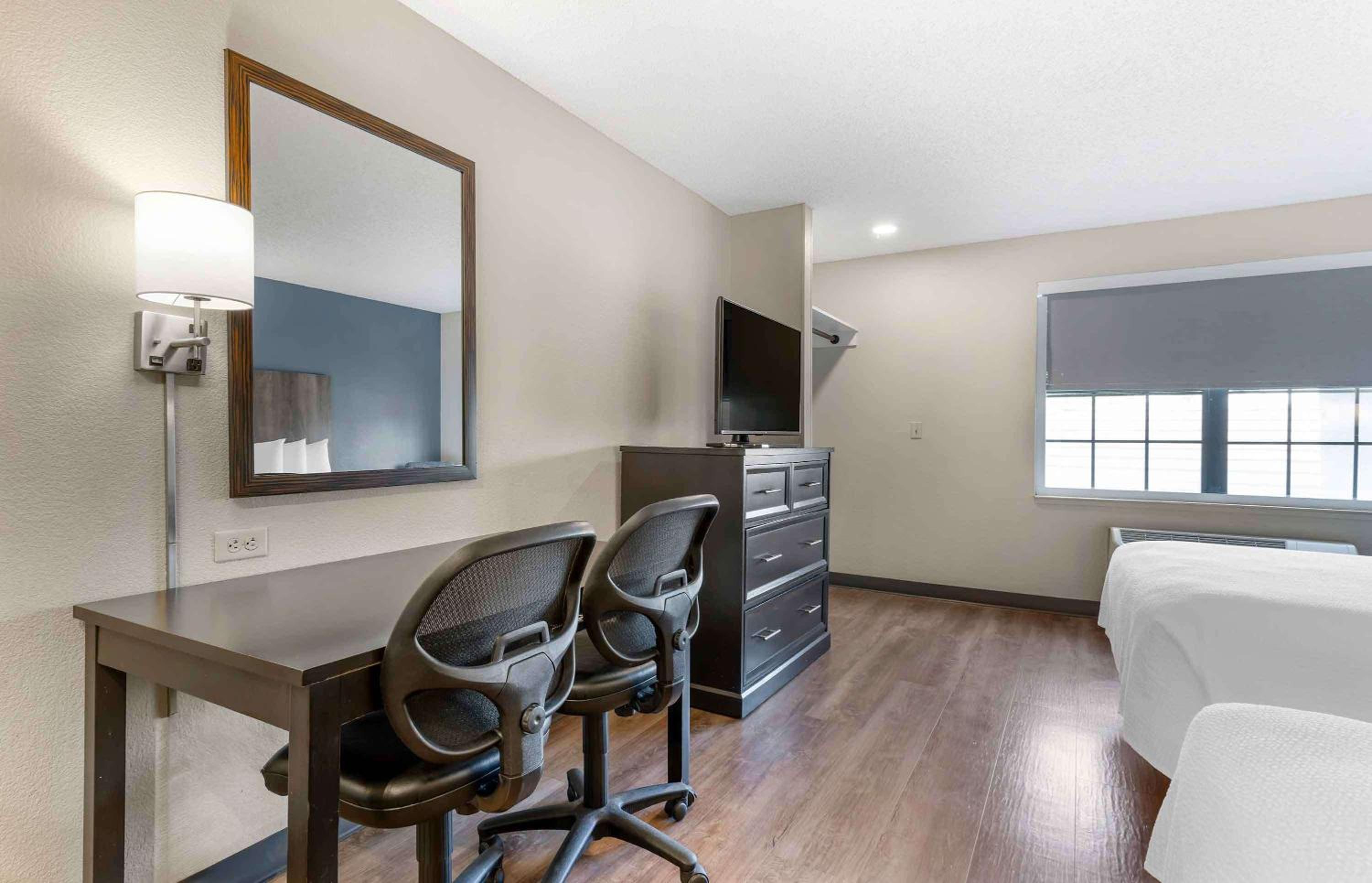 Studio with 2 Double Beds - Non-Smoking - Photo 9