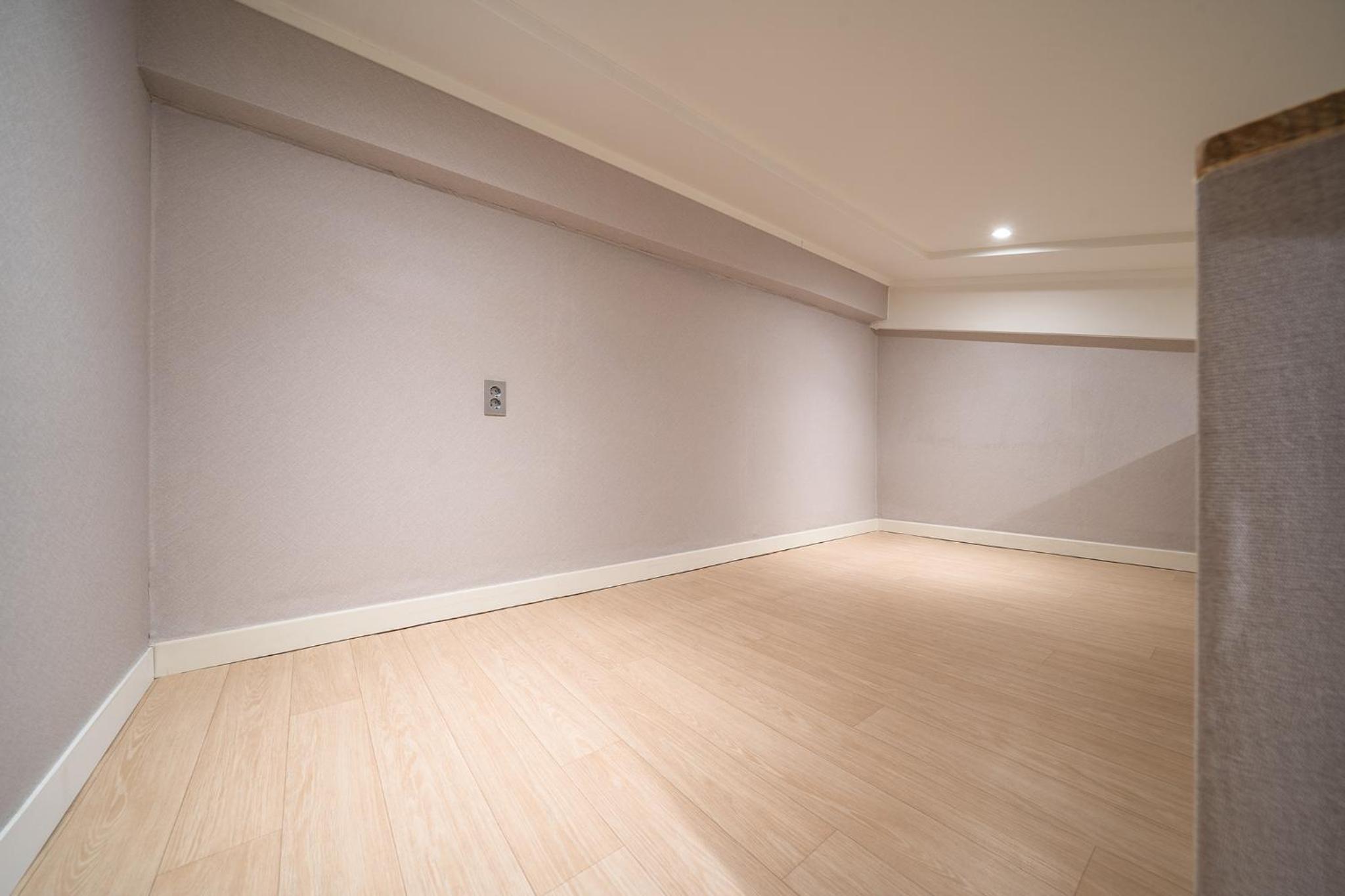 Deluxe Family Room - Photo 2